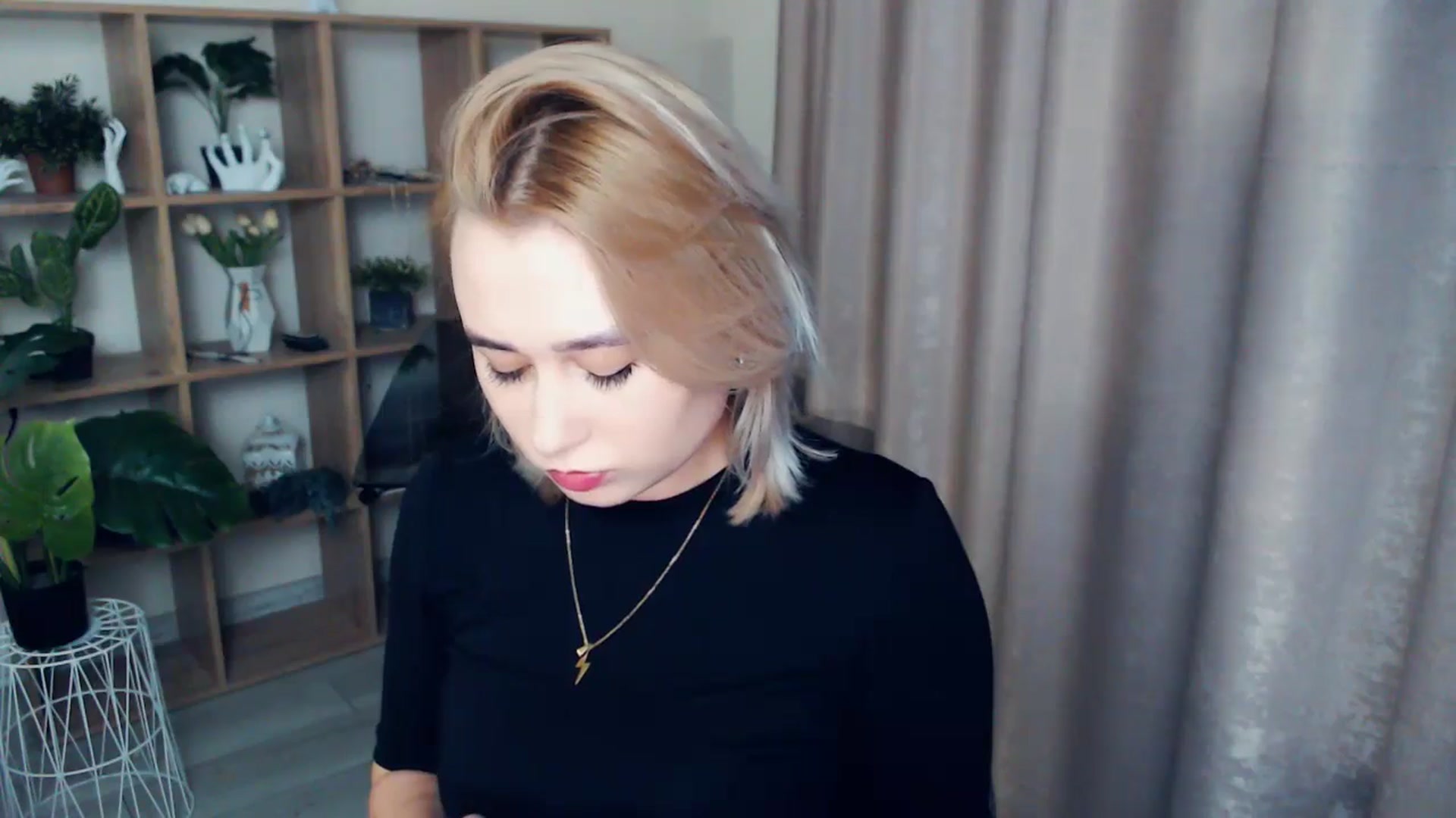 Gallery image thumbnail from Kukla_kolduna's myfreecams stream on, 01/08/2025, 16:07 image 3 of 20