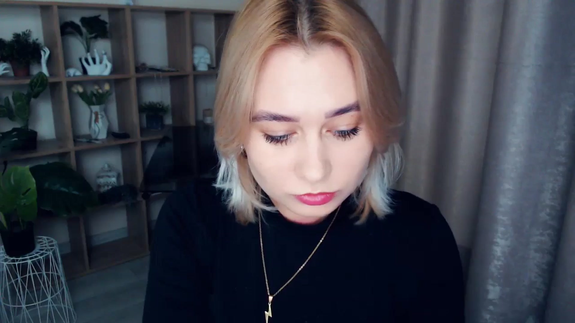 Gallery image thumbnail from Kukla_kolduna's myfreecams stream on, 01/08/2025, 16:07 image 4 of 20
