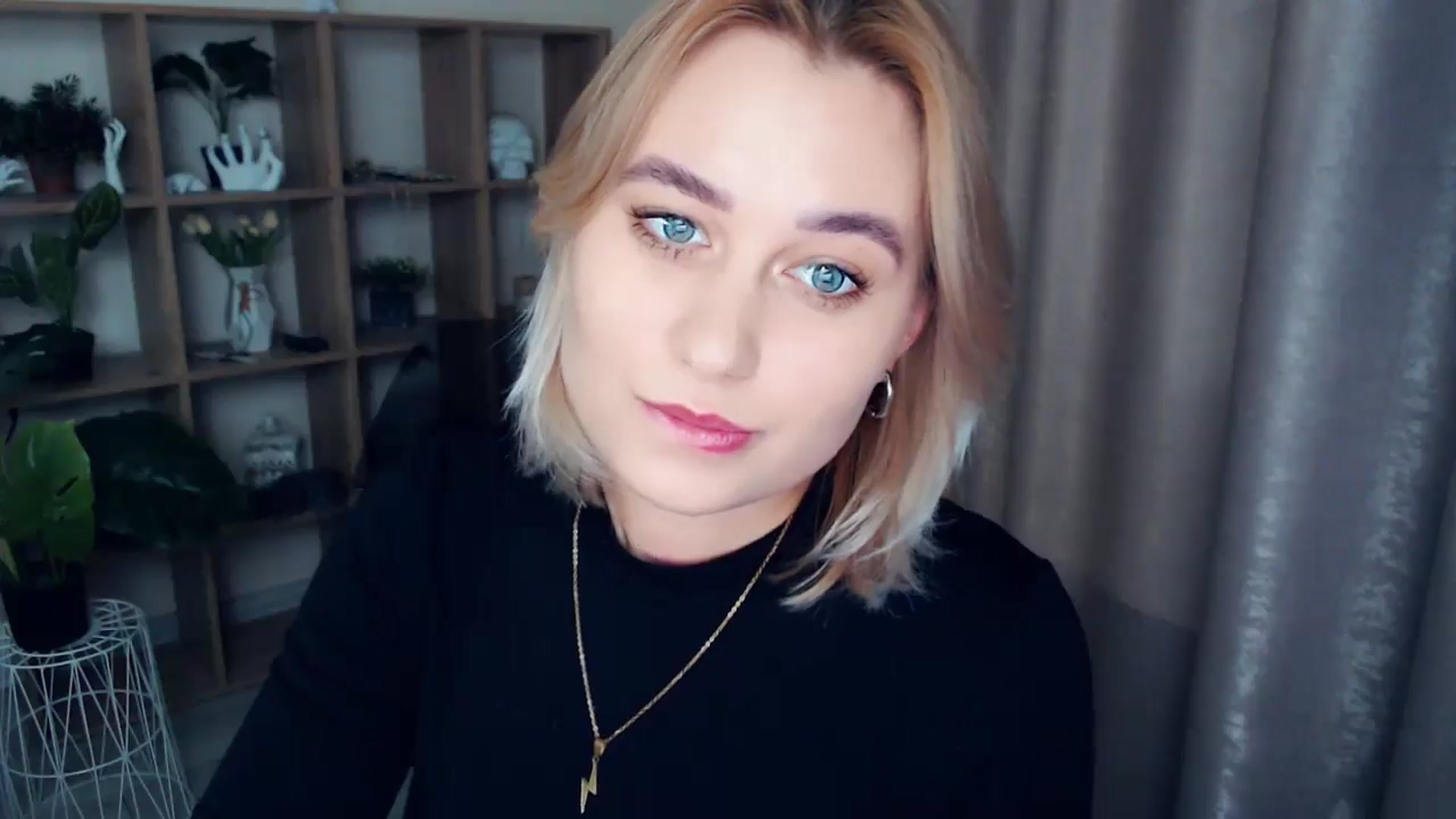 Gallery image thumbnail from Kukla_kolduna's myfreecams stream on, 01/08/2025, 16:07 image 11 of 20