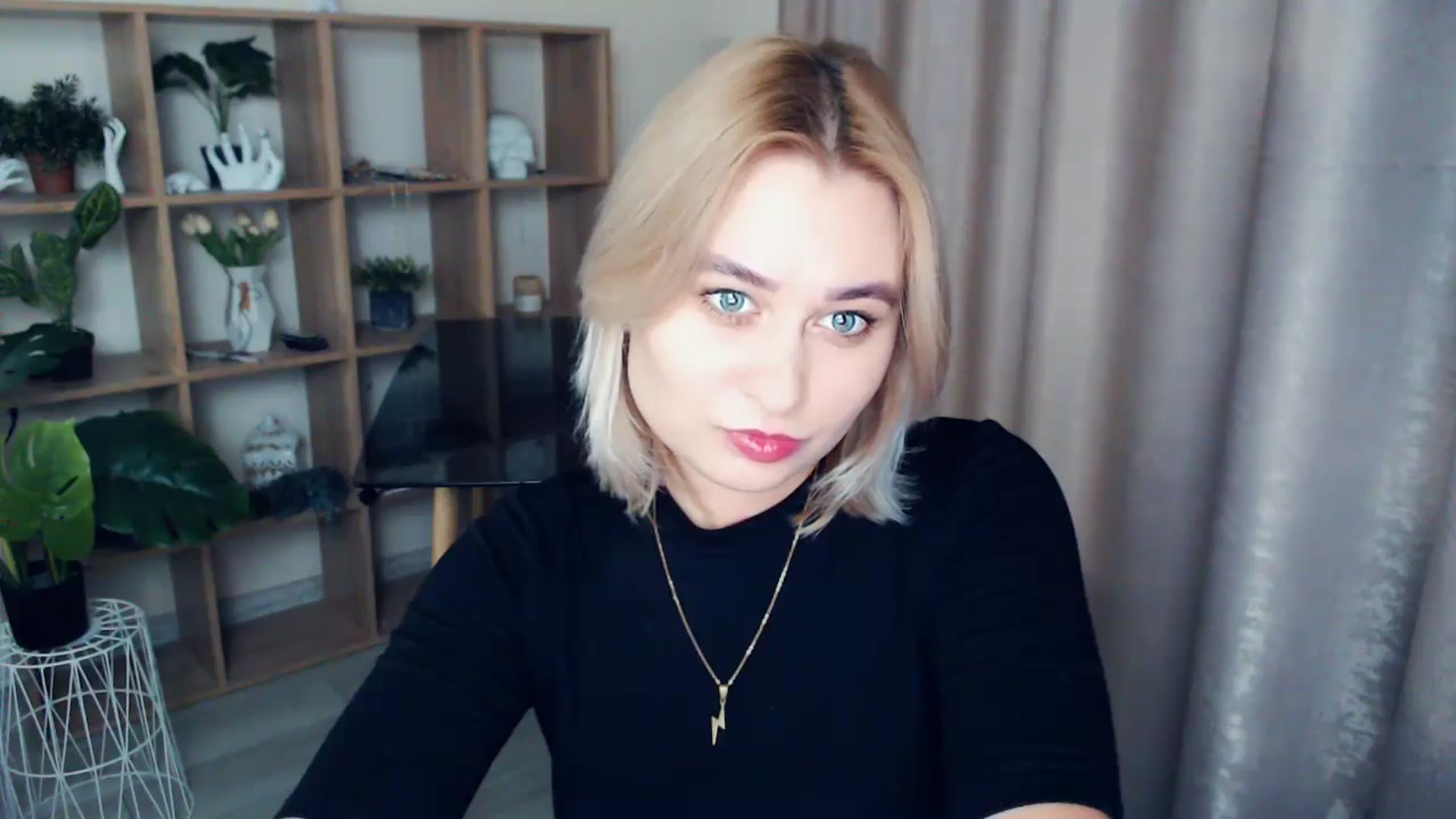 Gallery image thumbnail from Kukla_kolduna's myfreecams stream on, 01/08/2025, 16:07 image 15 of 20