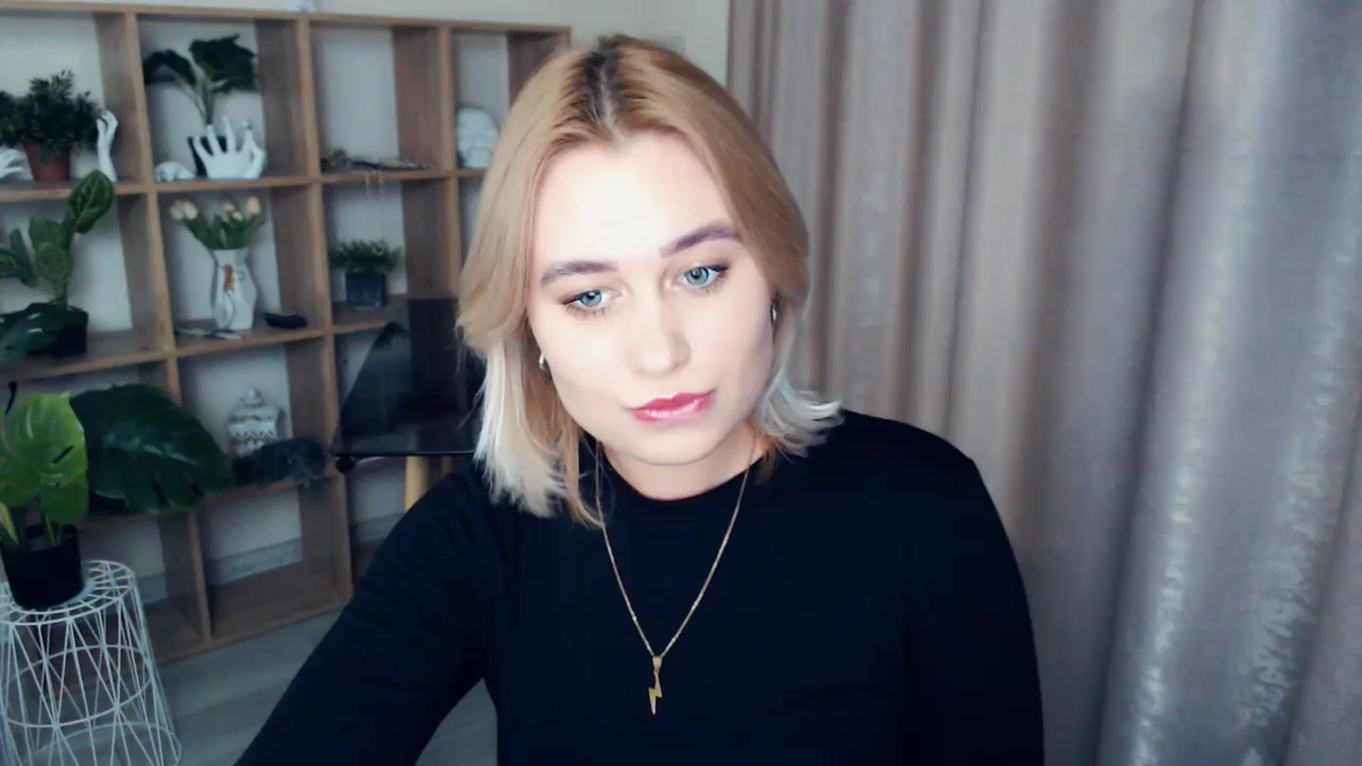Gallery image thumbnail from Kukla_kolduna's myfreecams stream on, 01/08/2025, 16:07 image 18 of 20