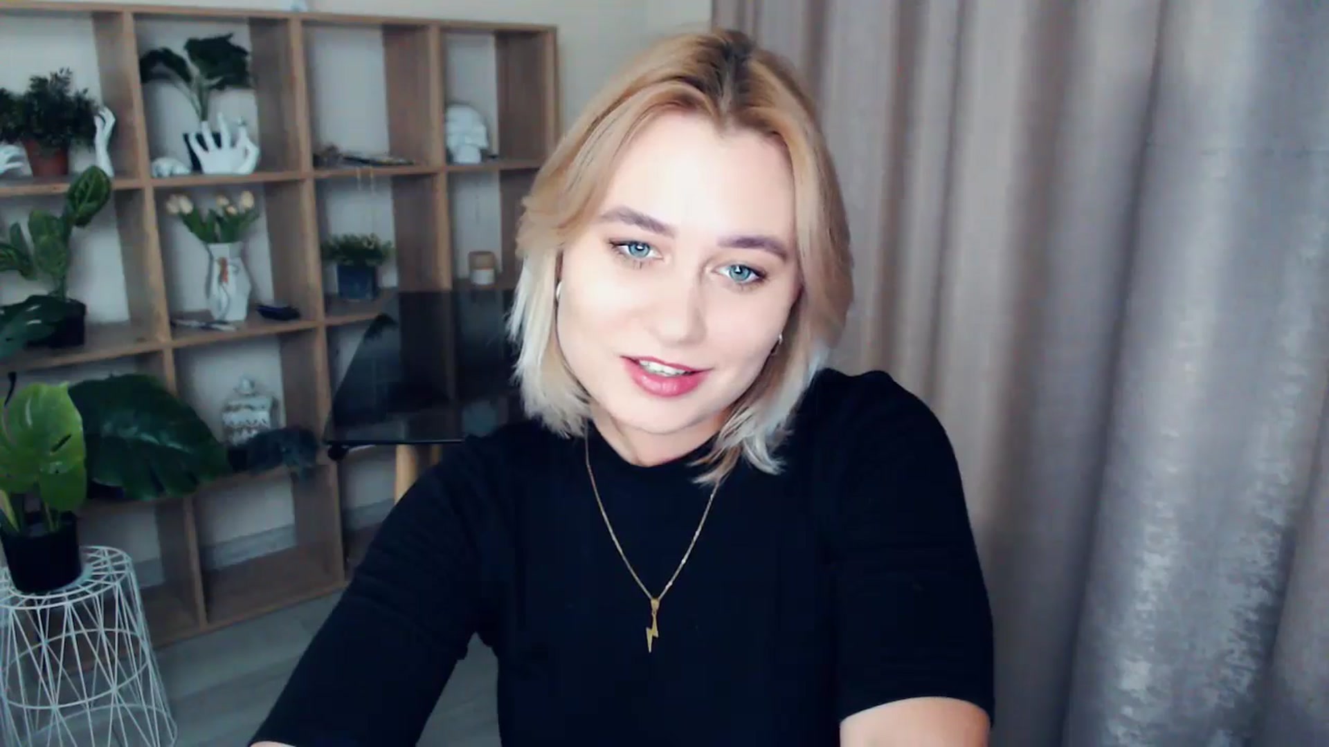 Gallery image thumbnail from Kukla_kolduna's myfreecams stream on, 01/08/2025, 16:07 image 9 of 20