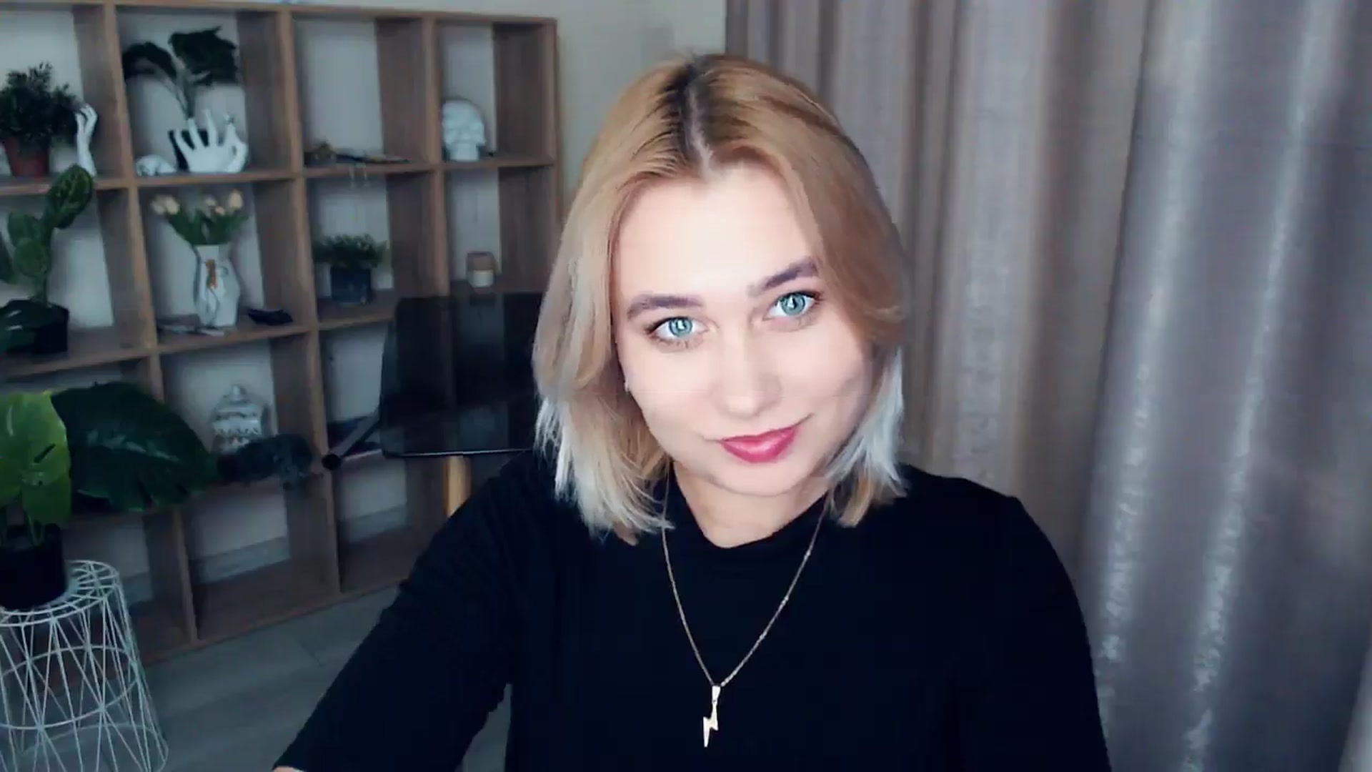 Gallery image thumbnail from Kukla_kolduna's myfreecams stream on, 01/08/2025, 19:07 image 10 of 20