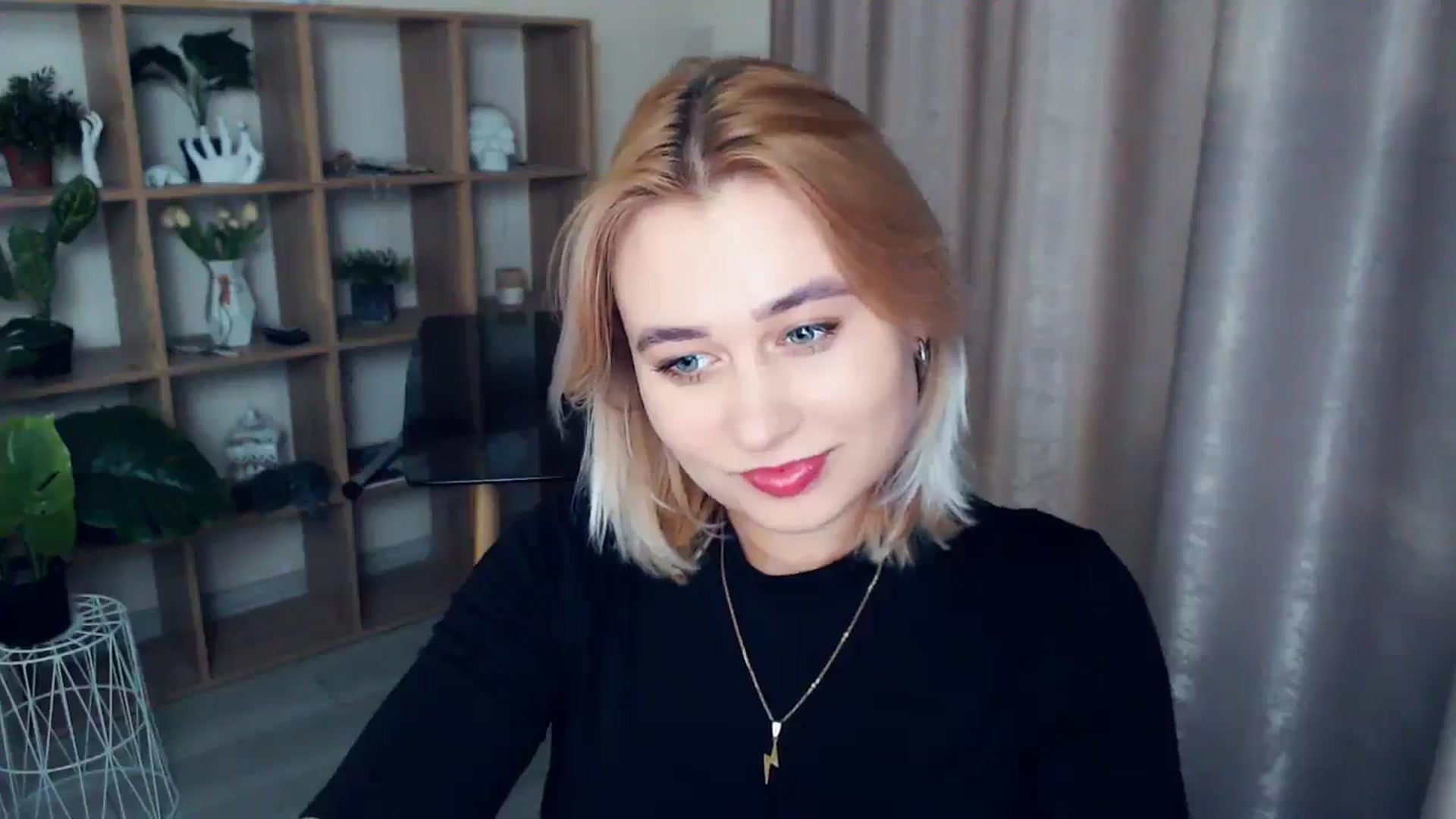 Gallery image thumbnail from Kukla_kolduna's myfreecams stream on, 01/08/2025, 19:07 image 2 of 20