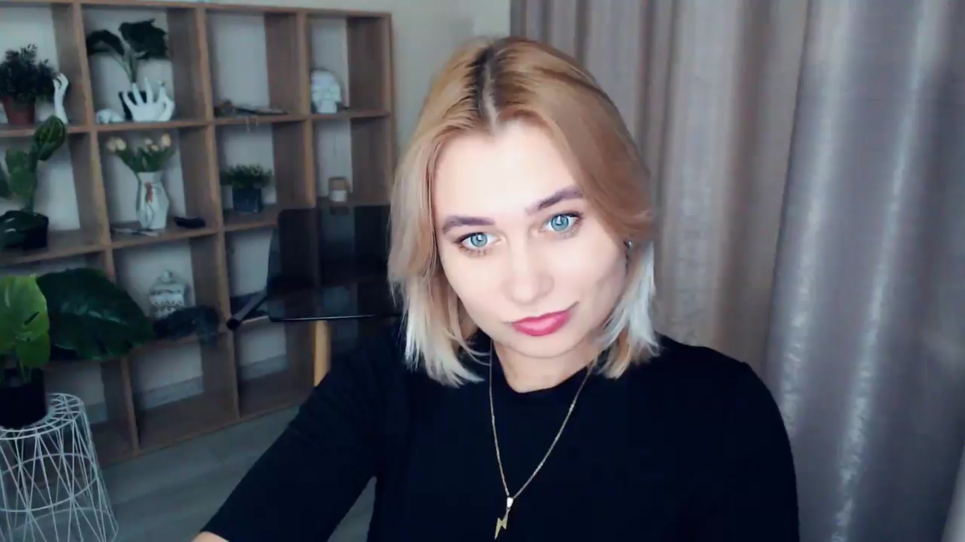 Gallery image thumbnail from Kukla_kolduna's myfreecams stream on, 01/08/2025, 19:07 image 7 of 20