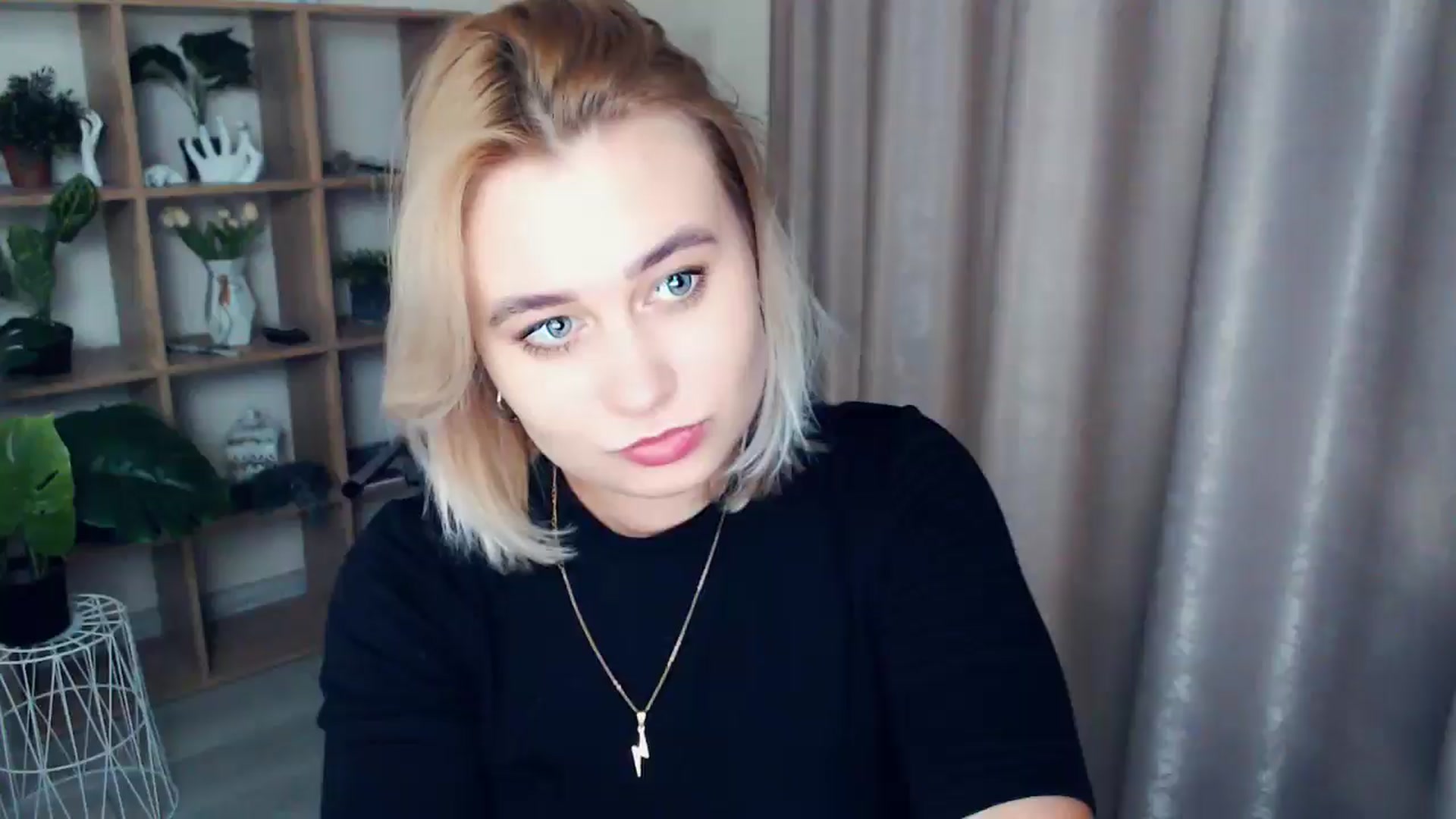 Gallery image thumbnail from Kukla_kolduna's myfreecams stream on, 01/08/2025, 19:07 image 16 of 20