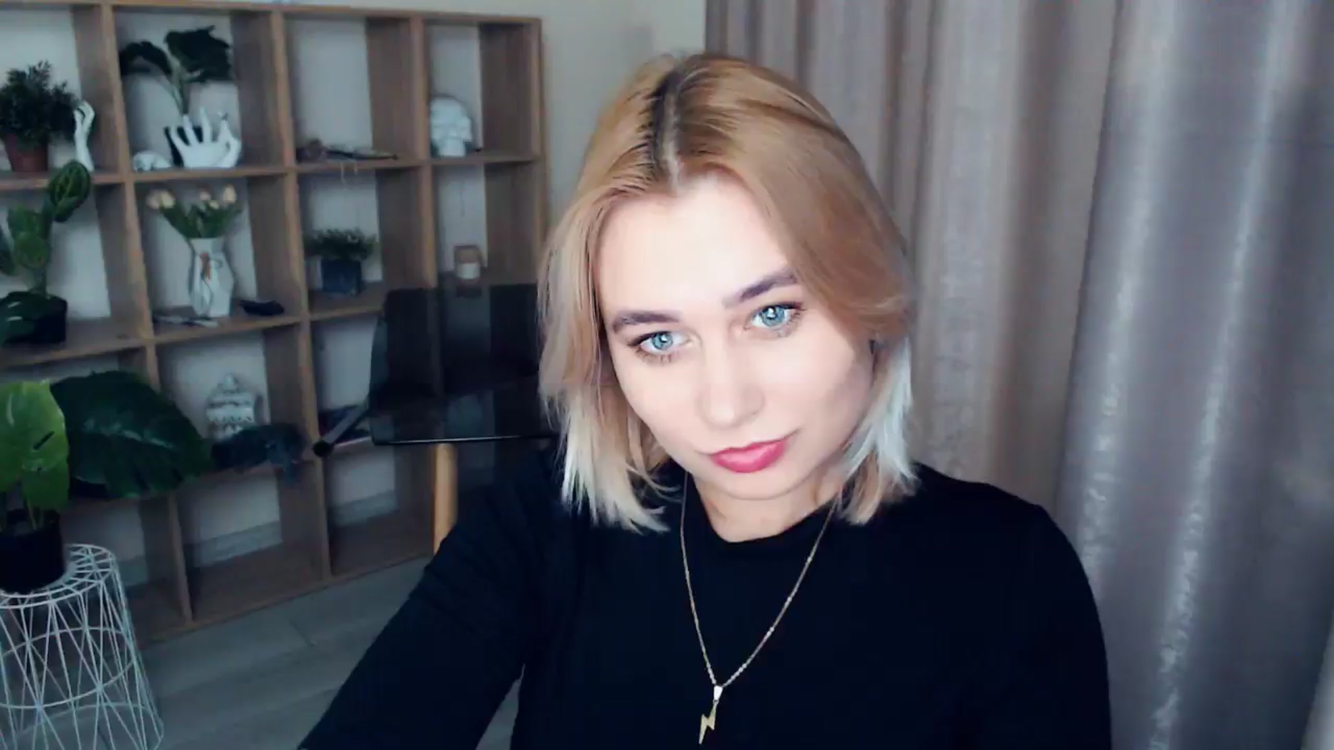 Gallery image thumbnail from Kukla_kolduna's myfreecams stream on, 01/08/2025, 19:07 image 8 of 20