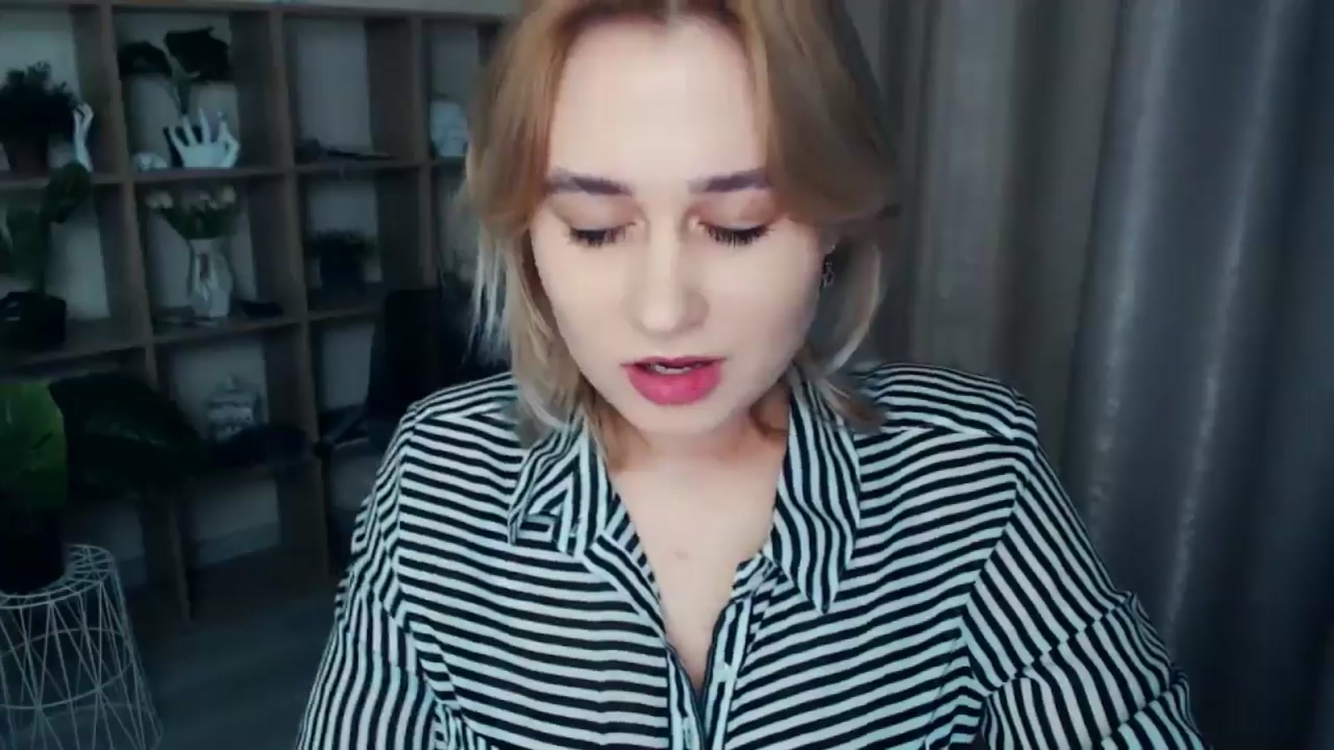Gallery image thumbnail from Kukla_kolduna's myfreecams stream on, 01/09/2025, 14:57 image 18 of 20