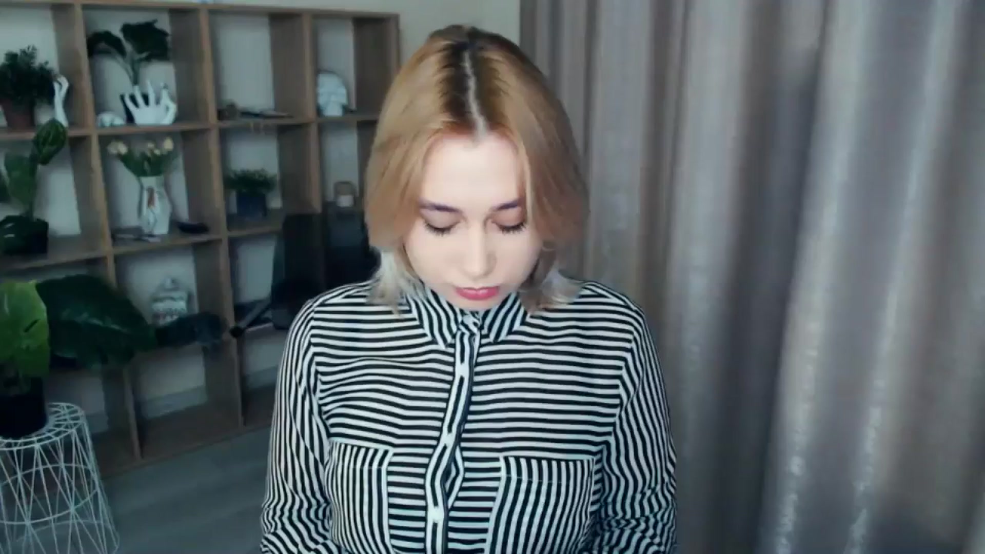 Gallery image thumbnail from Kukla_kolduna's myfreecams stream on, 01/09/2025, 14:57 image 1 of 20
