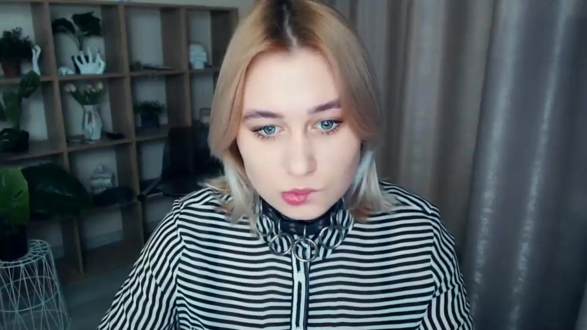 Gallery image thumbnail from Kukla_kolduna's myfreecams stream on, 01/09/2025, 14:57 image 3 of 20