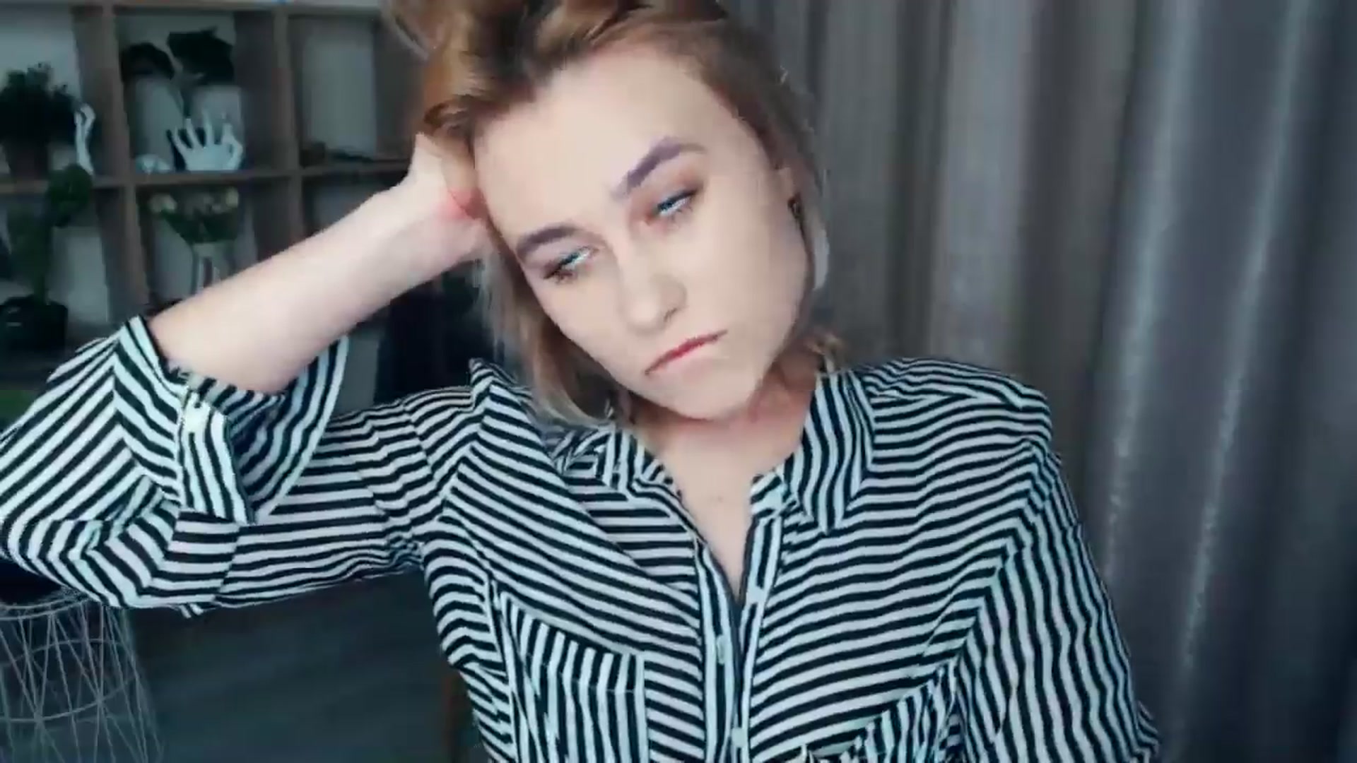Gallery image thumbnail from Kukla_kolduna's myfreecams stream on, 01/09/2025, 14:57 image 20 of 20