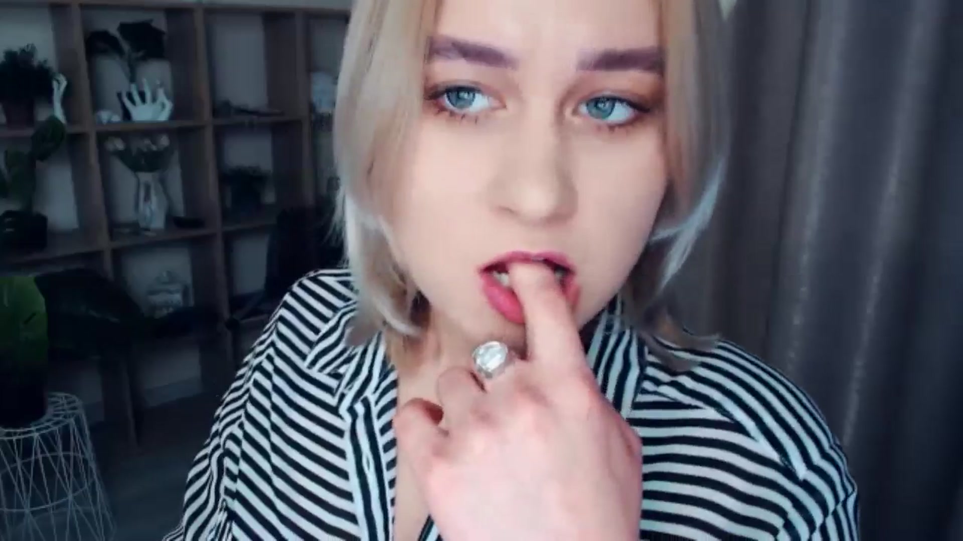 Gallery image thumbnail from Kukla_kolduna's myfreecams stream on, 01/09/2025, 14:57 image 16 of 20