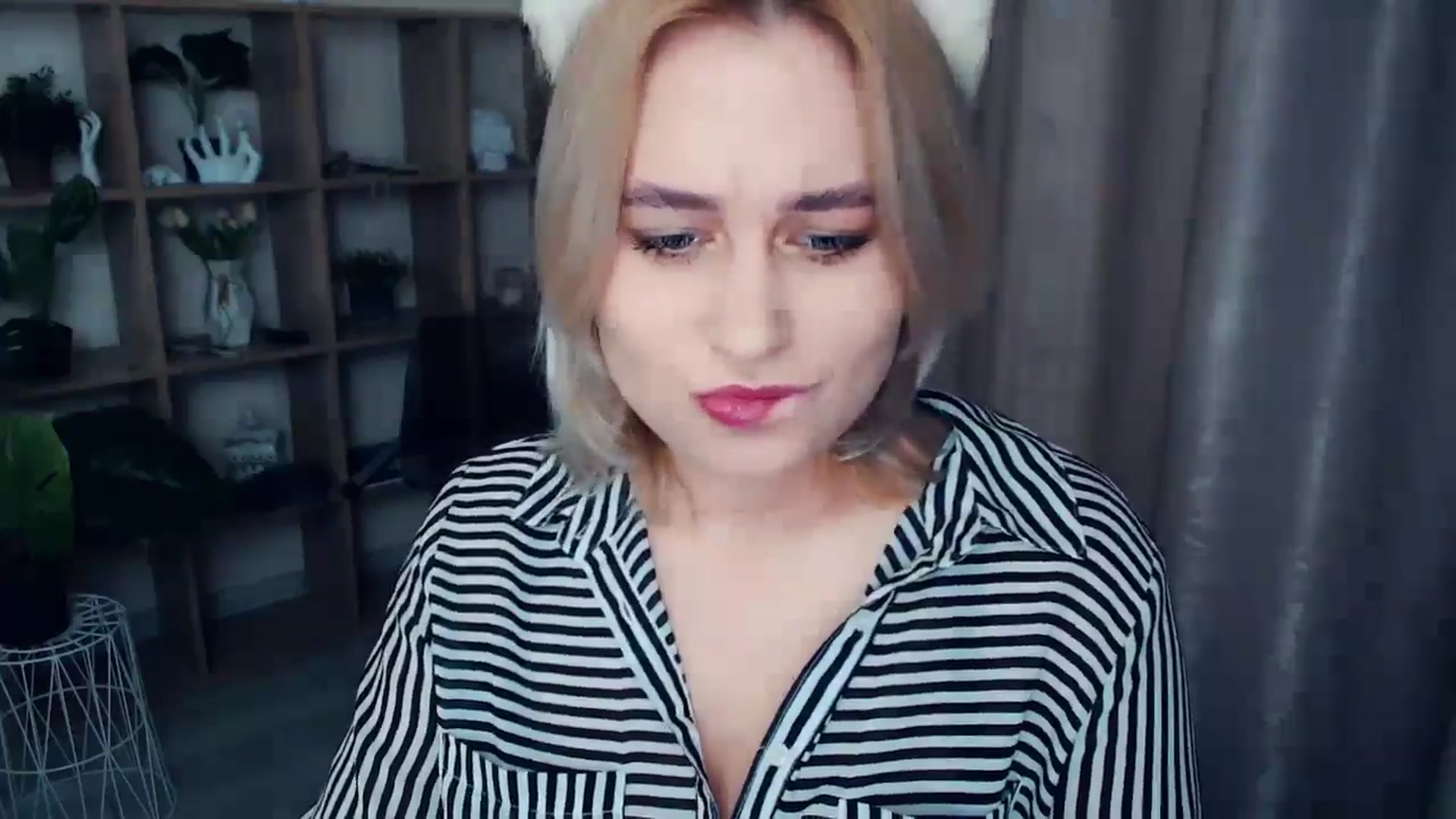 Gallery image thumbnail from Kukla_kolduna's myfreecams stream on, 01/09/2025, 14:57 image 11 of 20