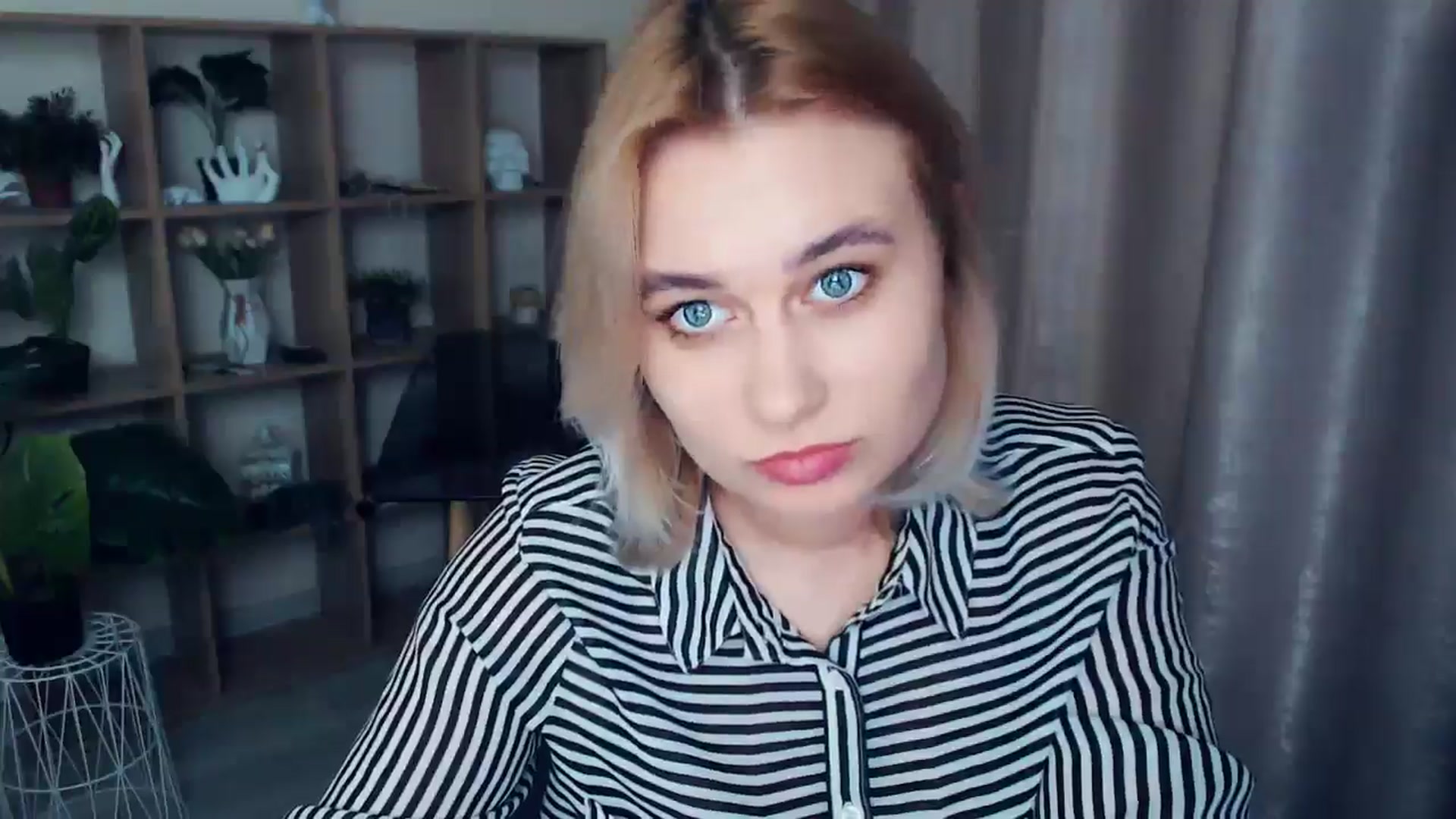 Gallery image thumbnail from Kukla_kolduna's myfreecams stream on, 01/09/2025, 16:47 image 14 of 20