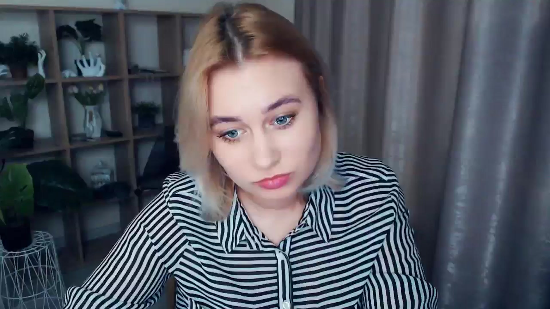 Gallery image thumbnail from Kukla_kolduna's myfreecams stream on, 01/09/2025, 16:47 image 15 of 20
