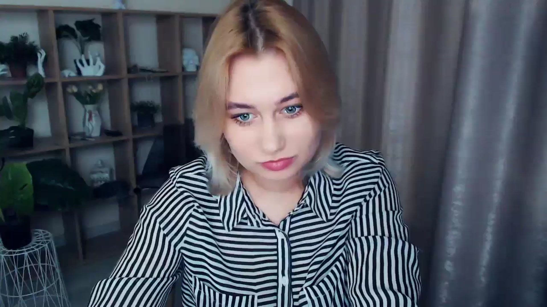 Gallery image thumbnail from Kukla_kolduna's myfreecams stream on, 01/09/2025, 16:47 image 12 of 20
