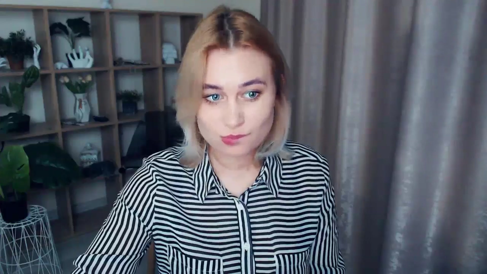 Gallery image thumbnail from Kukla_kolduna's myfreecams stream on, 01/09/2025, 16:47 image 17 of 20