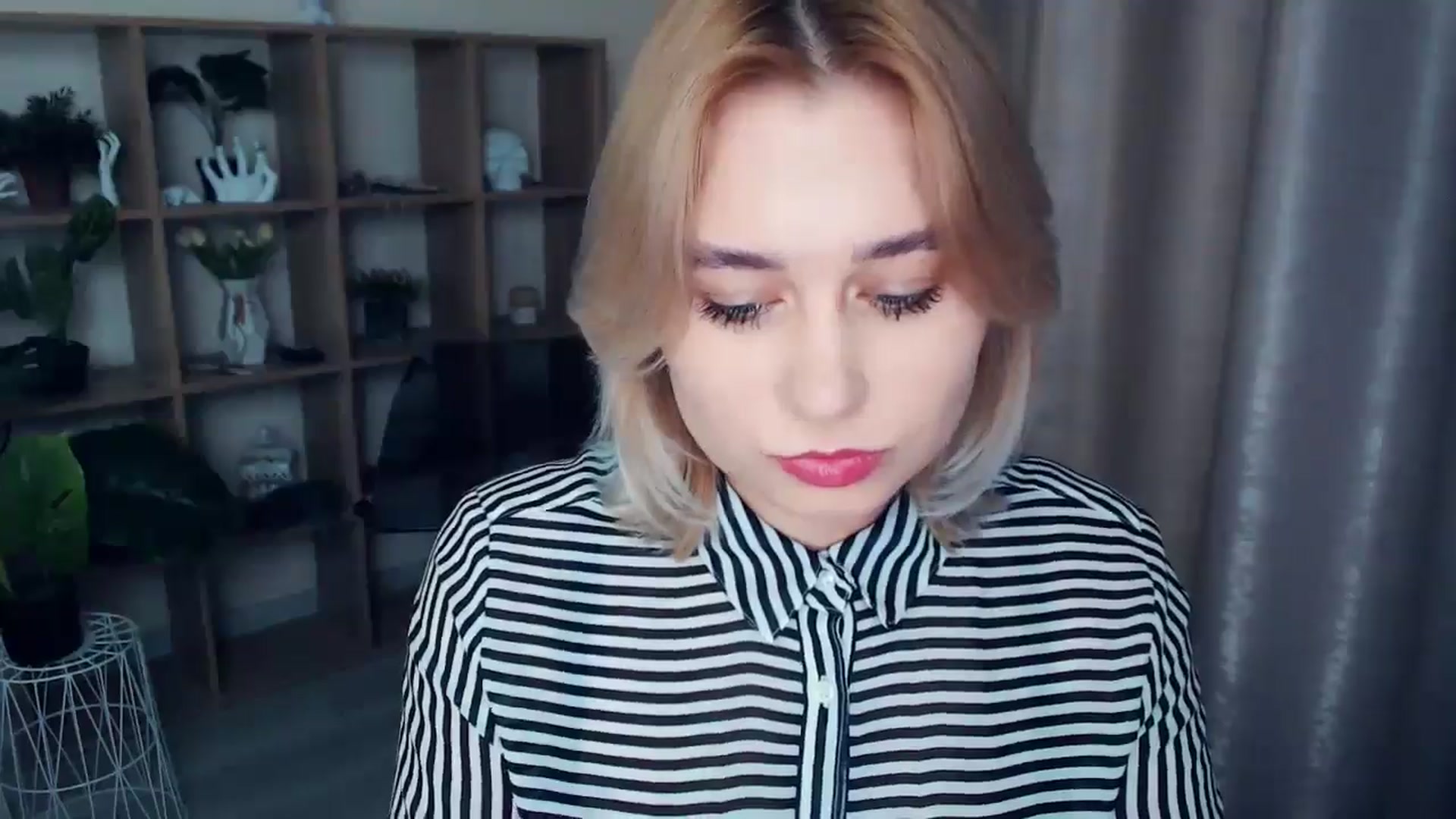 Gallery image thumbnail from Kukla_kolduna's myfreecams stream on, 01/09/2025, 17:49 image 12 of 20