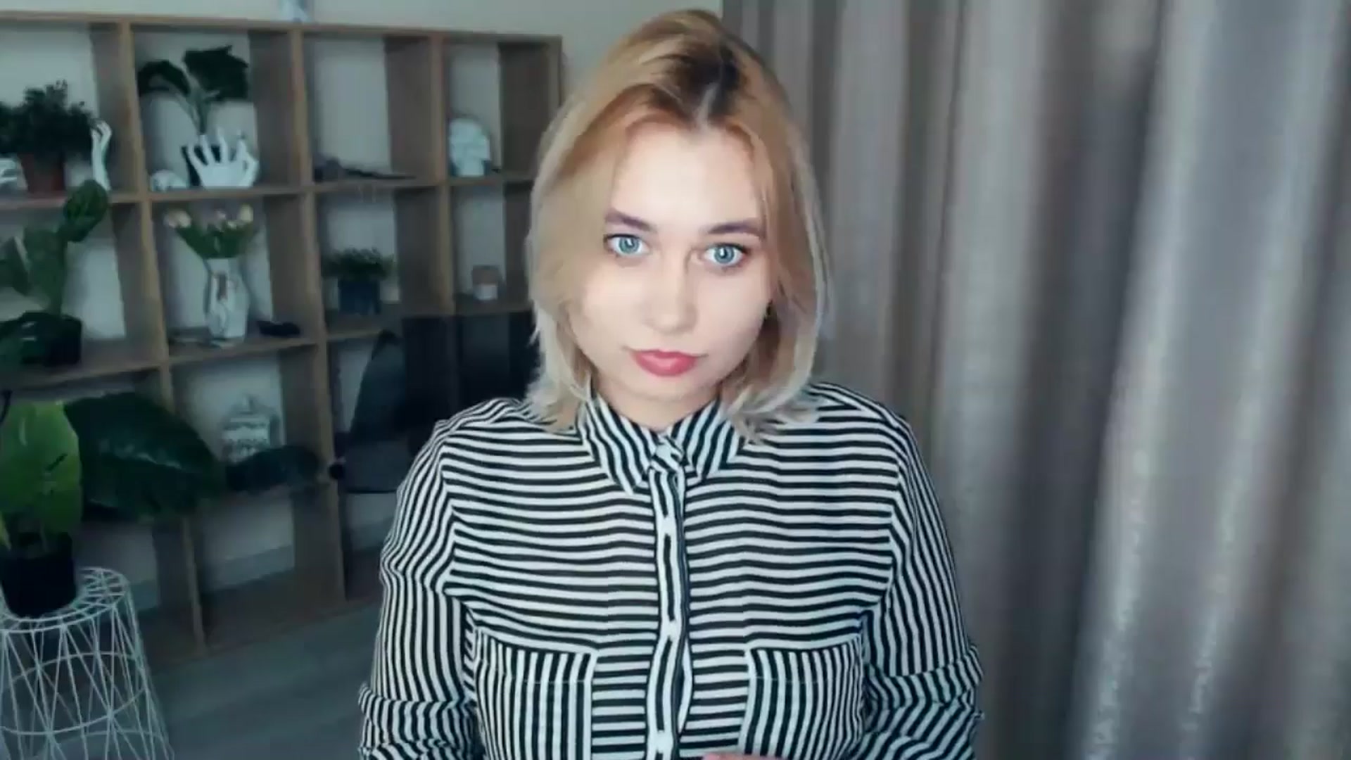 Gallery image thumbnail from Kukla_kolduna's myfreecams stream on, 01/09/2025, 17:49 image 17 of 20