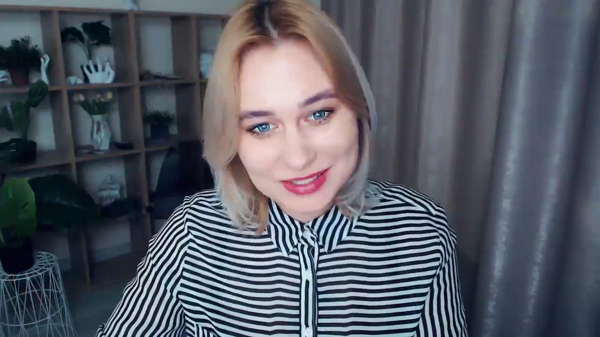 Gallery image thumbnail from Kukla_kolduna's myfreecams stream on, 01/09/2025, 17:49 image 8 of 20