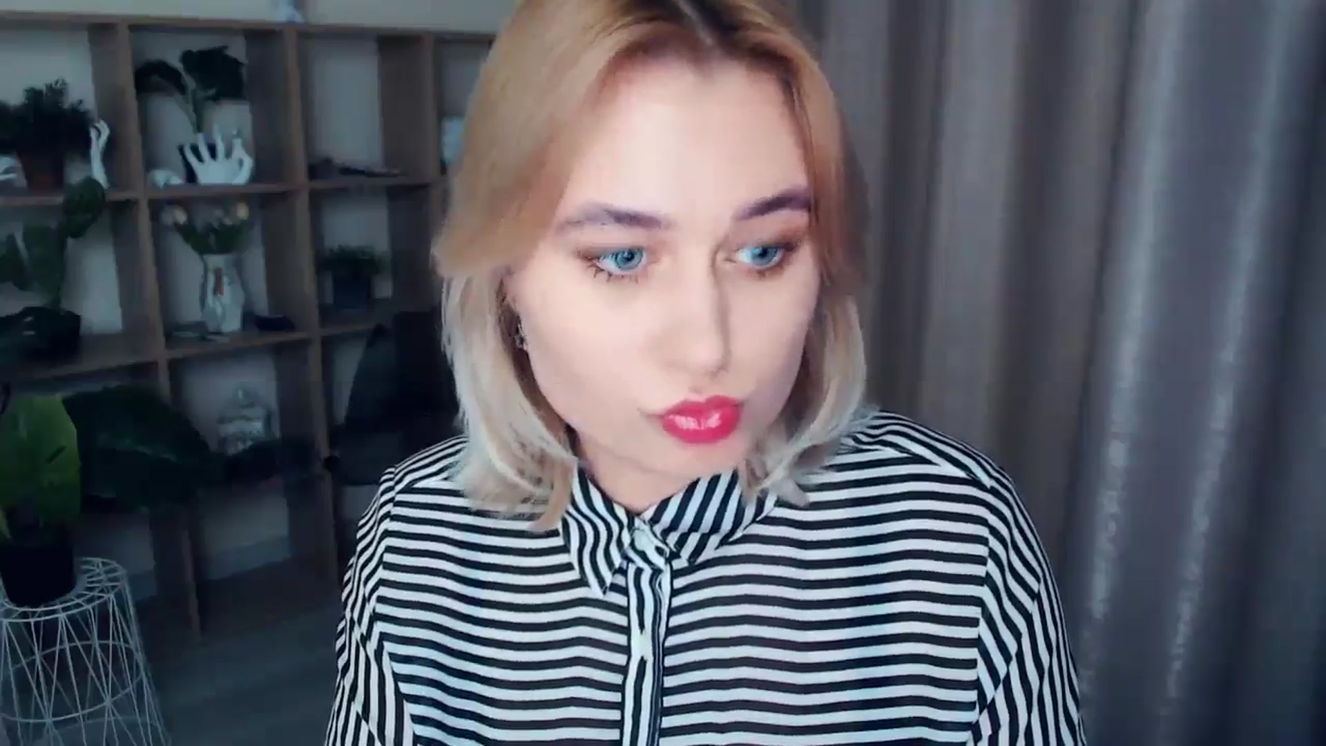 Gallery image thumbnail from Kukla_kolduna's myfreecams stream on, 01/09/2025, 17:49 image 2 of 20