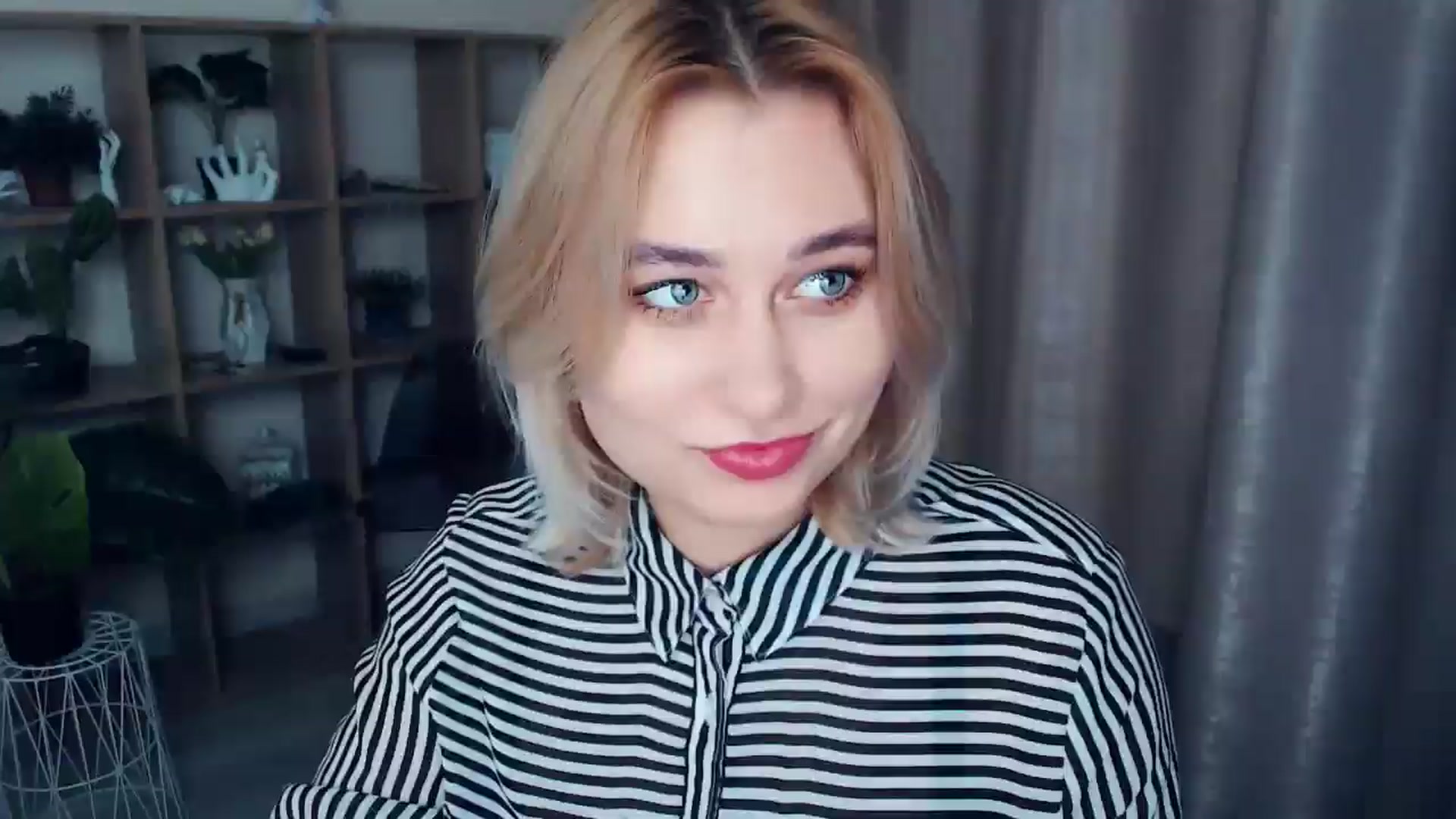 Gallery image thumbnail from Kukla_kolduna's myfreecams stream on, 01/09/2025, 19:03 image 3 of 20