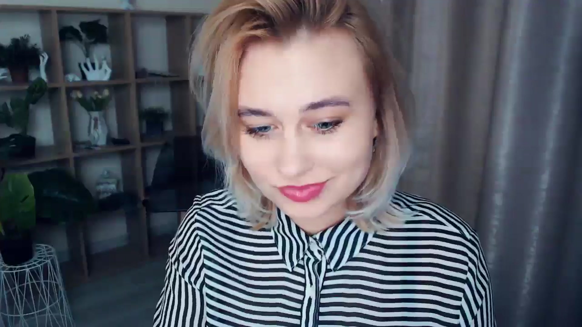 Gallery image thumbnail from Kukla_kolduna's myfreecams stream on, 01/09/2025, 19:03 image 2 of 20
