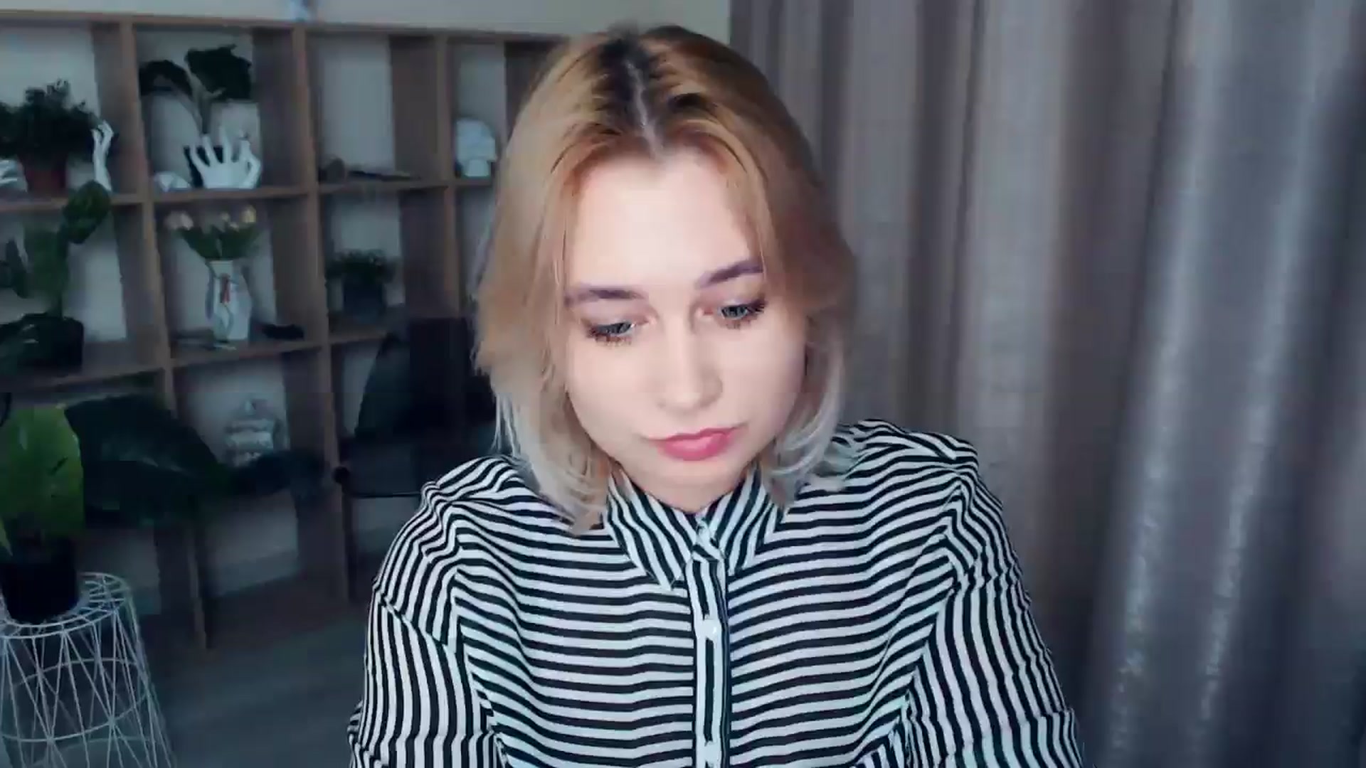 Gallery image thumbnail from Kukla_kolduna's myfreecams stream on, 01/09/2025, 19:03 image 11 of 20