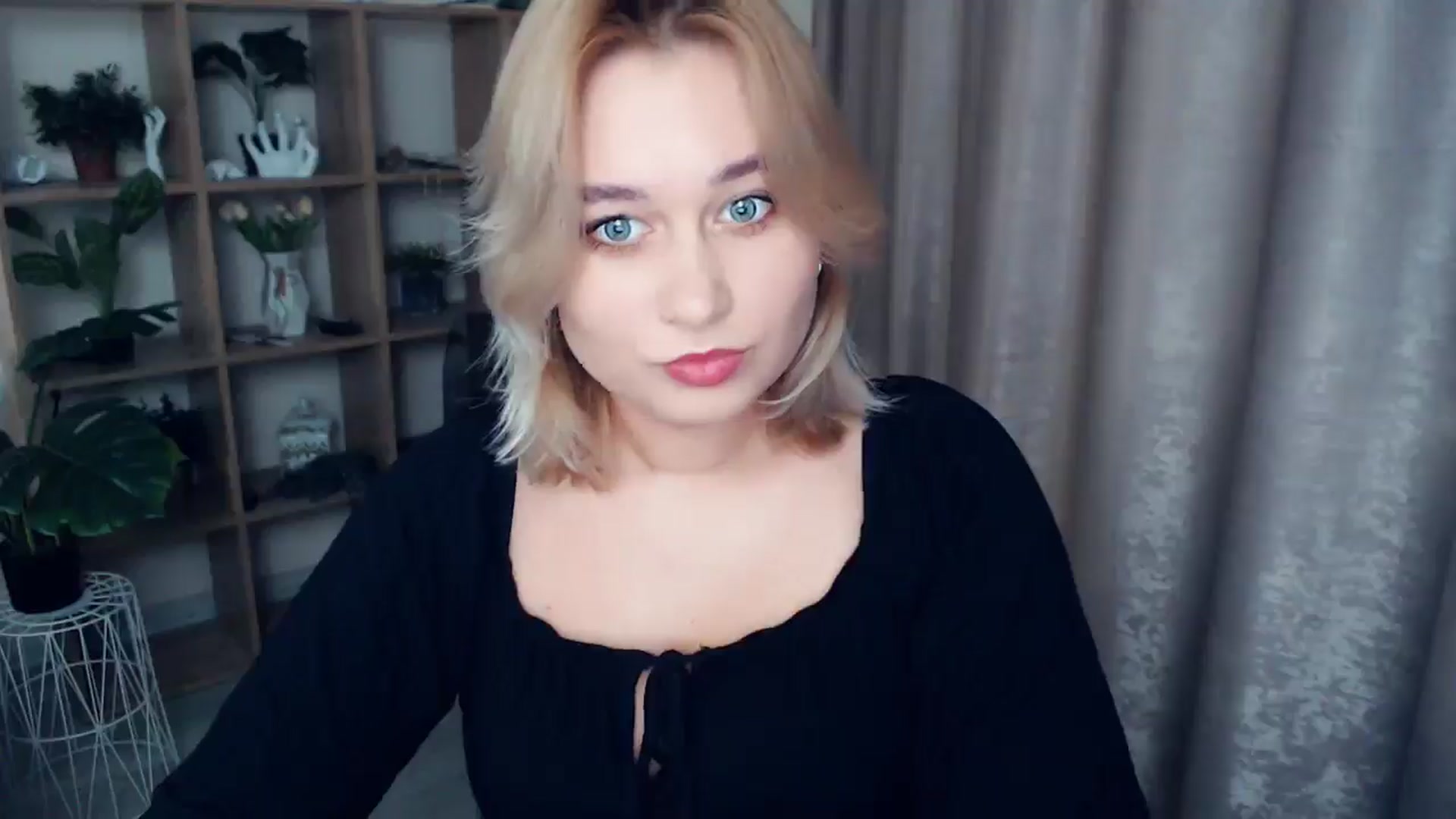 Gallery image thumbnail from Kukla_kolduna's myfreecams stream on, 01/10/2025, 16:48 image 11 of 20