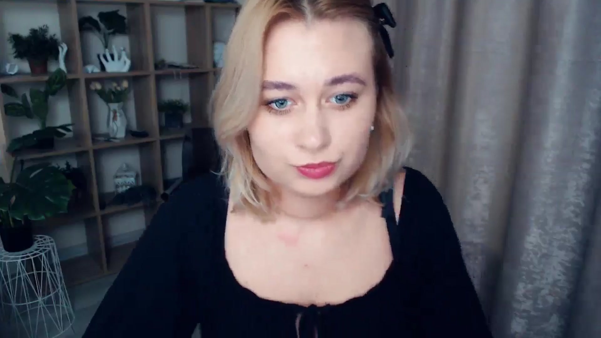 Gallery image thumbnail from Kukla_kolduna's myfreecams stream on, 01/10/2025, 16:48 image 20 of 20