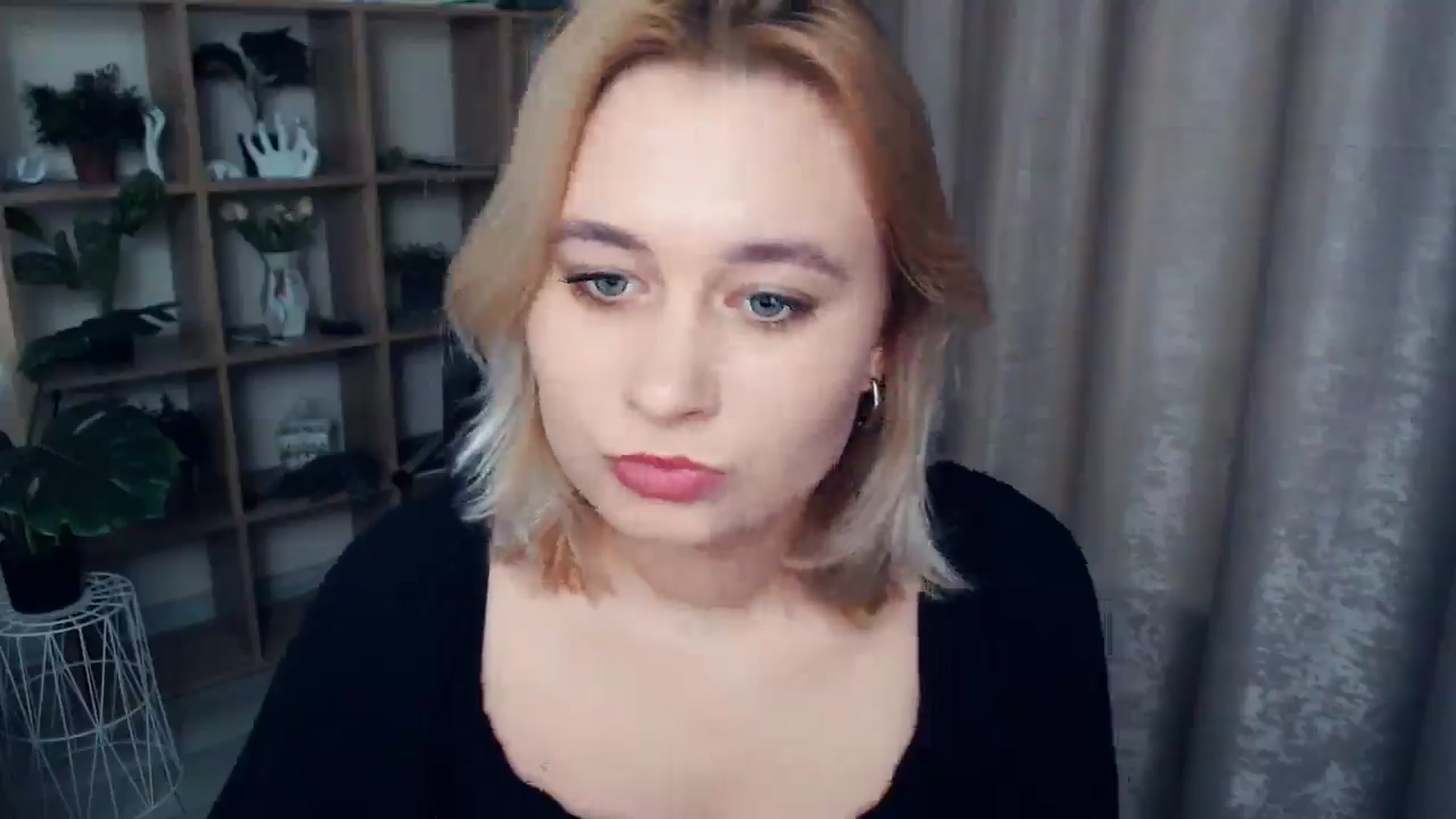 Gallery image thumbnail from Kukla_kolduna's myfreecams stream on, 01/10/2025, 16:48 image 8 of 20