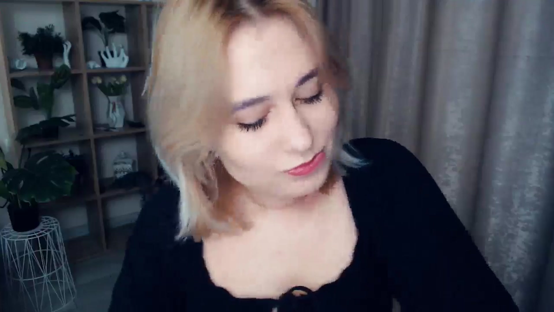 Gallery image thumbnail from Kukla_kolduna's myfreecams stream on, 01/10/2025, 16:48 image 4 of 20