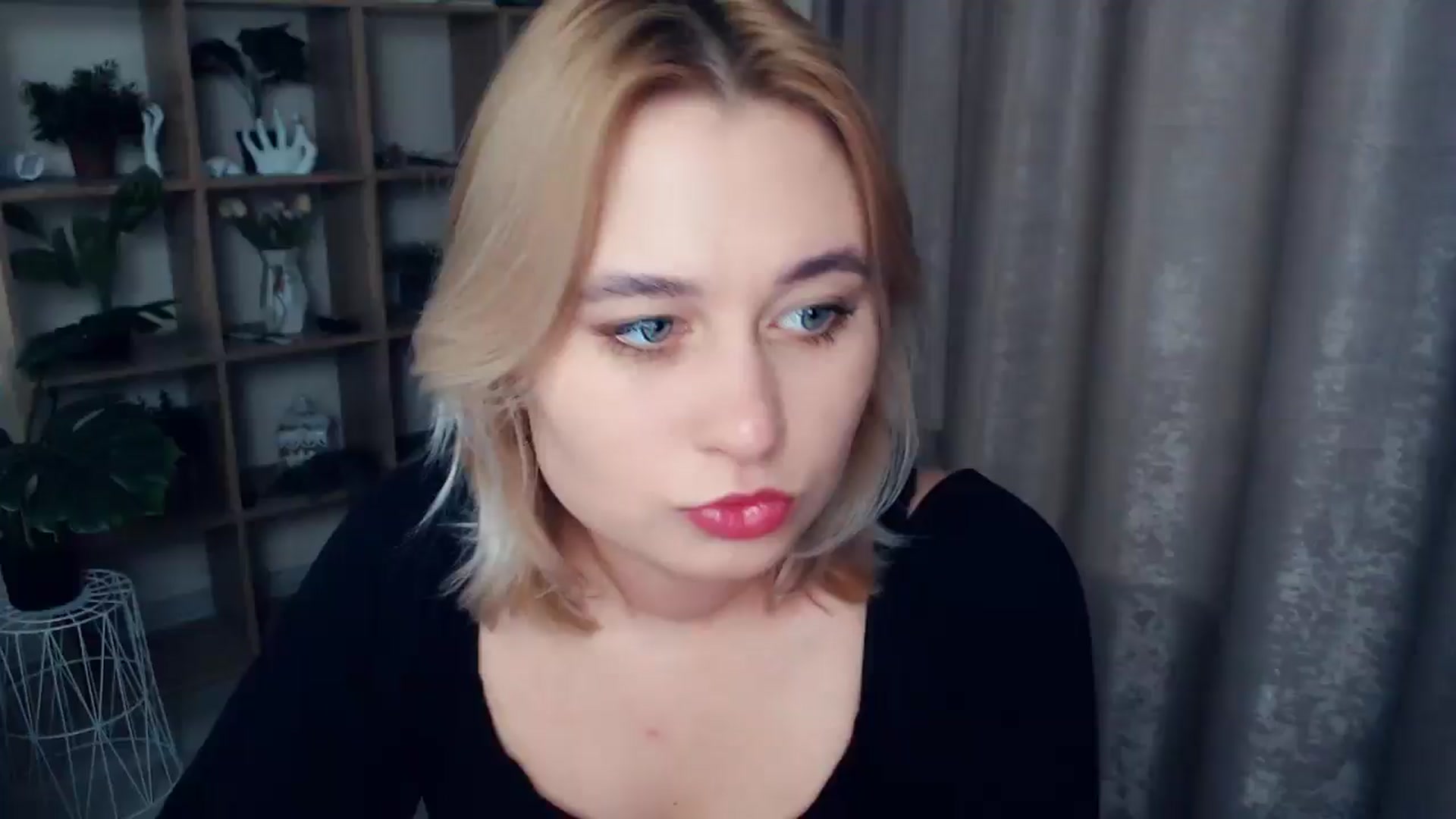 Gallery image thumbnail from Kukla_kolduna's myfreecams stream on, 01/10/2025, 18:52 image 1 of 20
