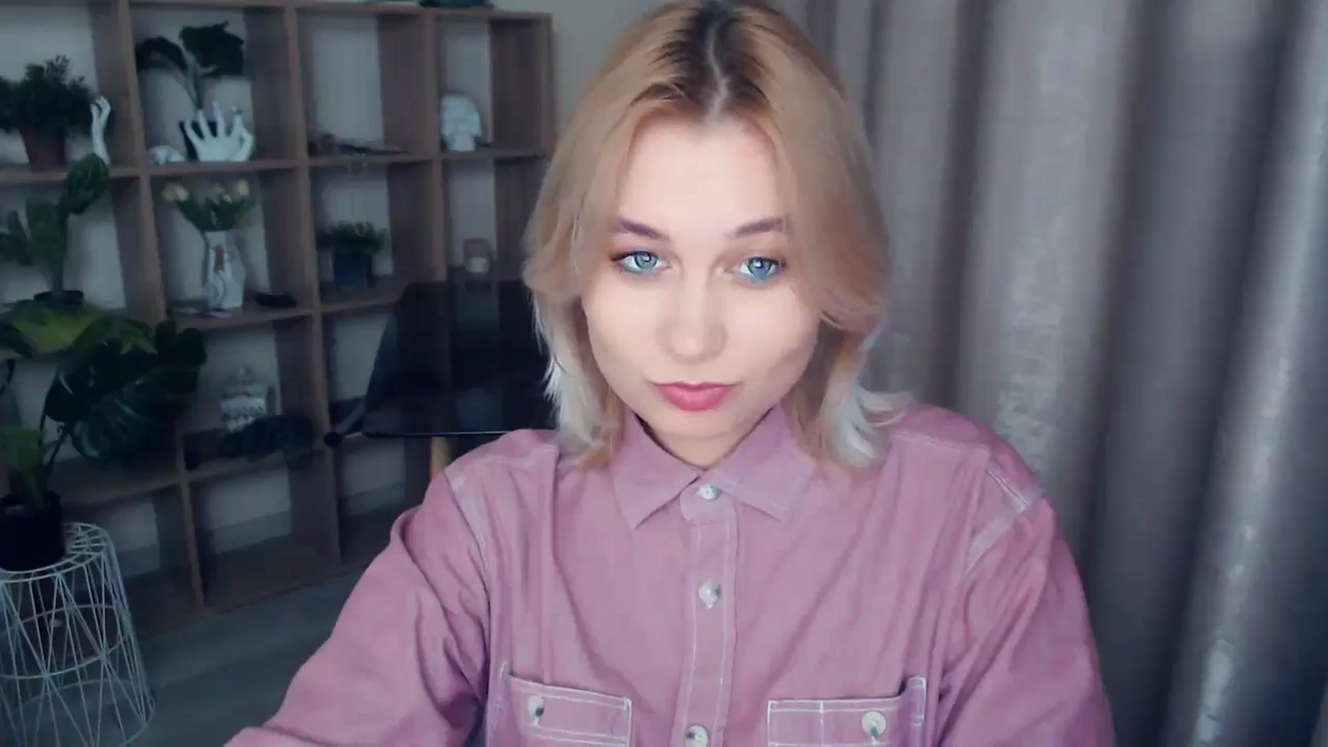 Gallery image thumbnail from Kukla_kolduna's myfreecams stream on, 01/11/2025, 17:27 image 17 of 20