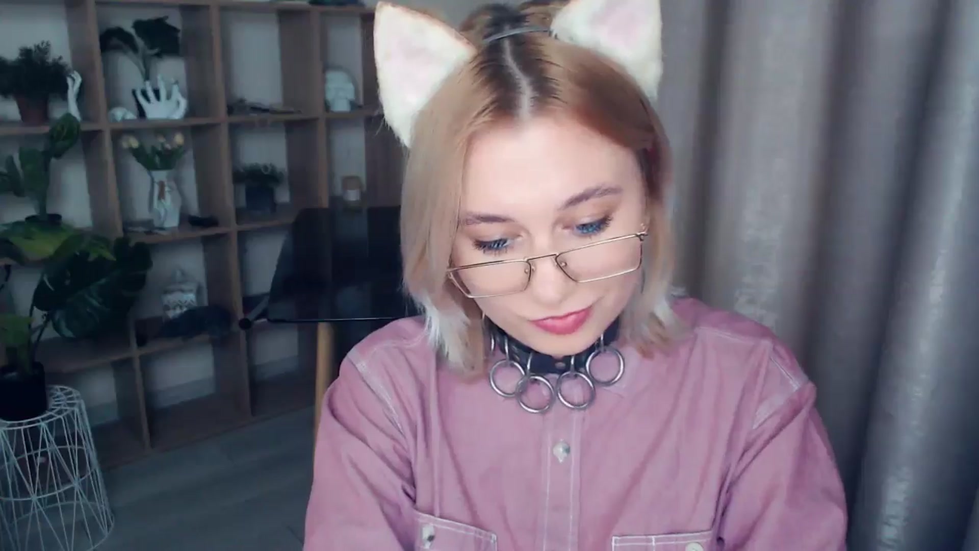 Gallery image thumbnail from Kukla_kolduna's myfreecams stream on, 01/11/2025, 17:27 image 16 of 20