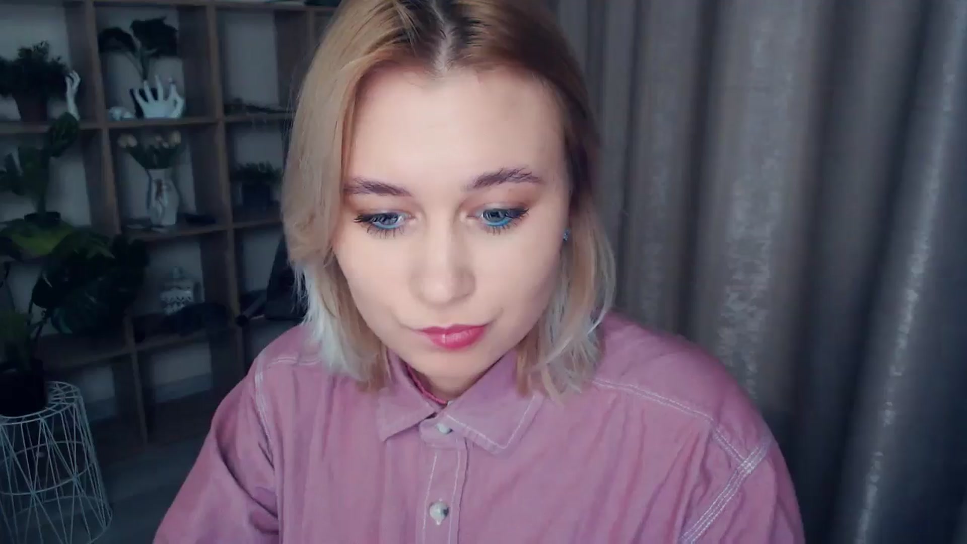 Gallery image thumbnail from Kukla_kolduna's myfreecams stream on, 01/11/2025, 17:27 image 5 of 20