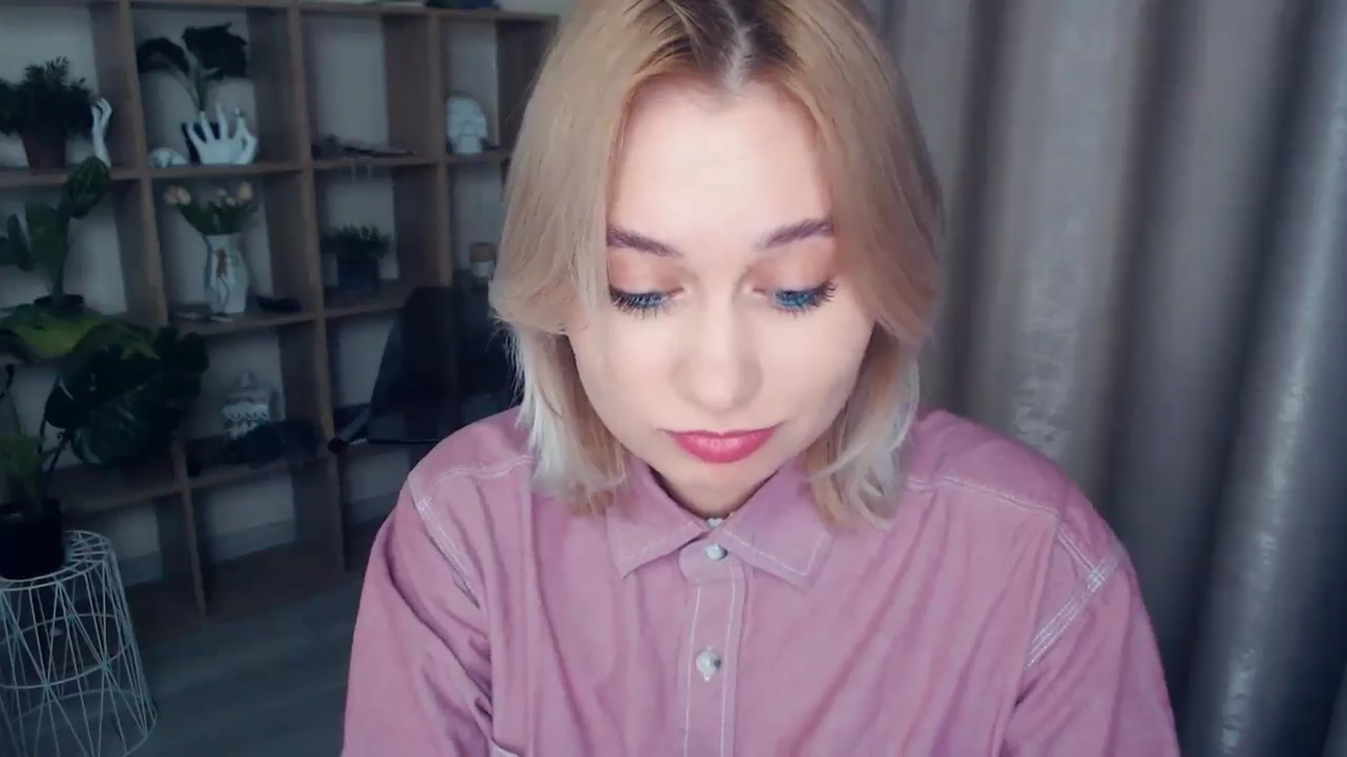 Gallery image thumbnail from Kukla_kolduna's myfreecams stream on, 01/11/2025, 17:27 image 7 of 20