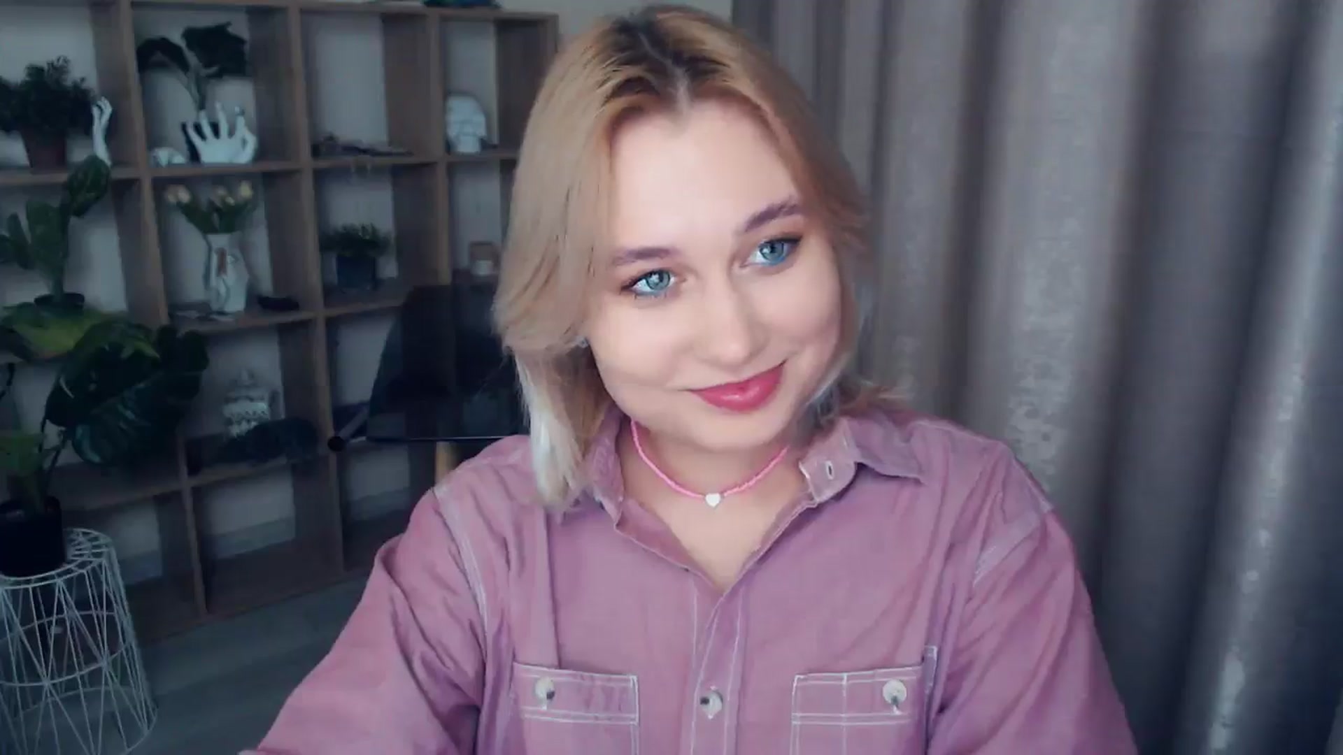 Gallery image thumbnail from Kukla_kolduna's myfreecams stream on, 01/11/2025, 17:27 image 18 of 20