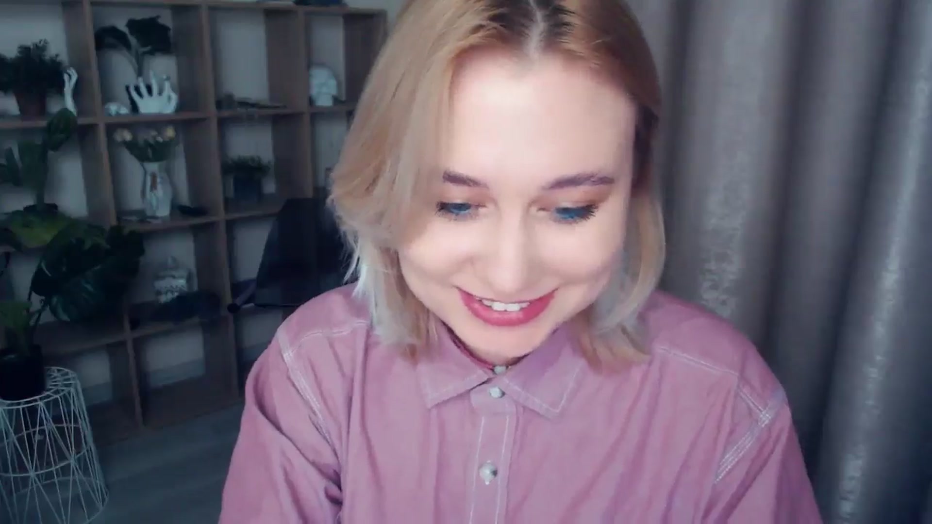 Gallery image thumbnail from Kukla_kolduna's myfreecams stream on, 01/11/2025, 17:27 image 9 of 20
