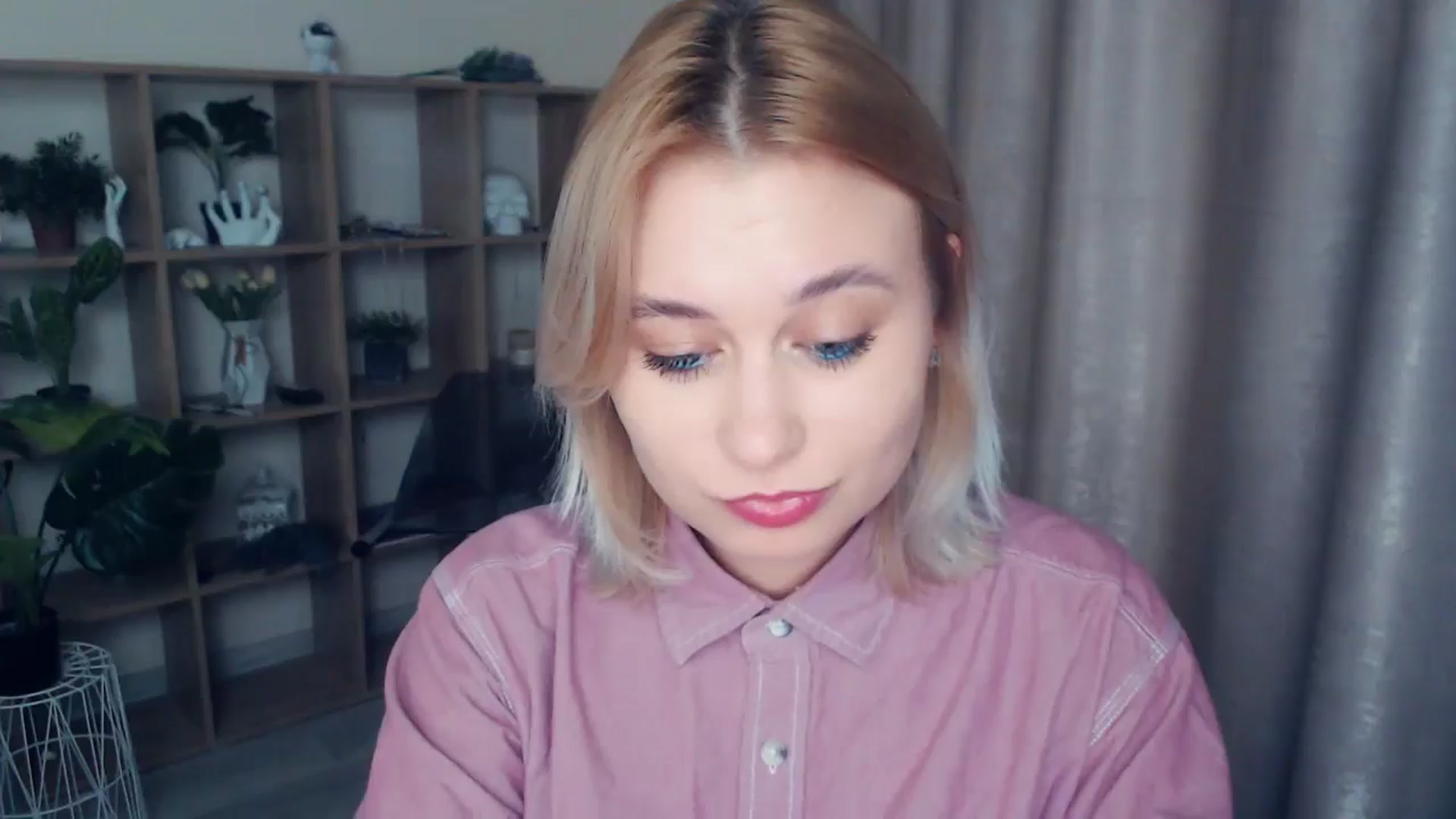Gallery image thumbnail from Kukla_kolduna's myfreecams stream on, 01/11/2025, 19:15 image 2 of 20