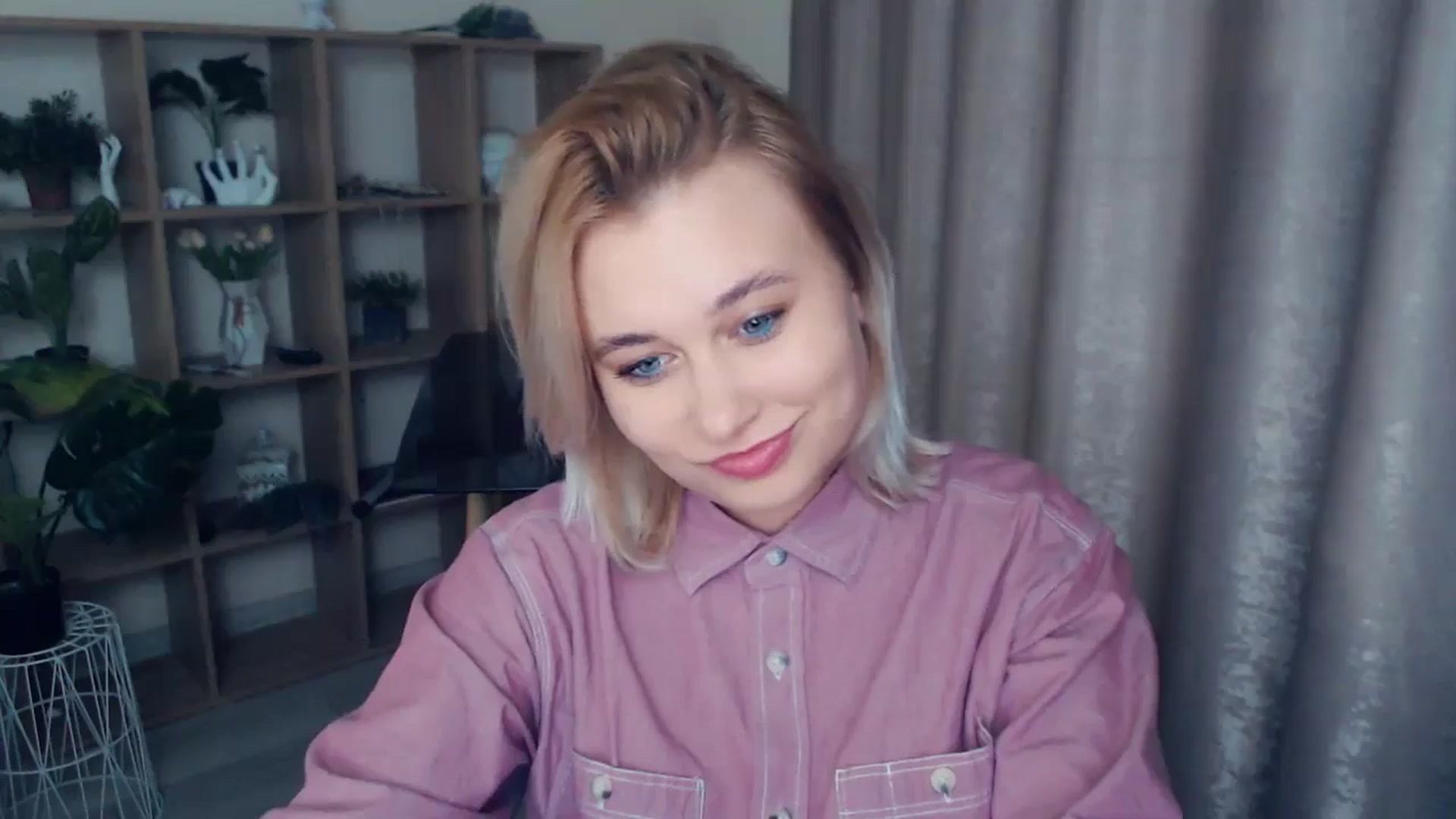 Gallery image thumbnail from Kukla_kolduna's myfreecams stream on, 01/11/2025, 19:15 image 12 of 20