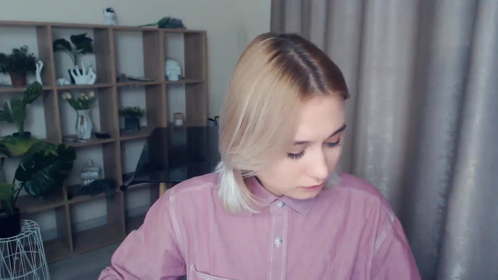 Gallery image thumbnail from Kukla_kolduna's myfreecams stream on, 01/11/2025, 19:15 image 7 of 20