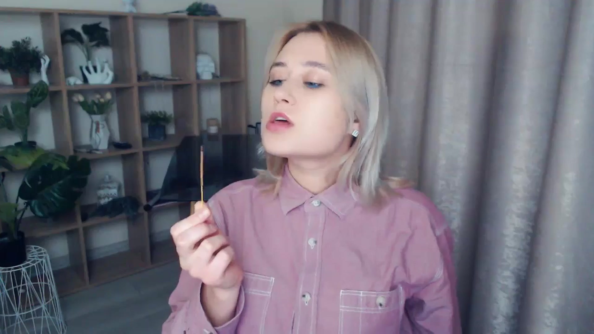 Gallery image thumbnail from Kukla_kolduna's myfreecams stream on, 01/11/2025, 19:15 image 9 of 20