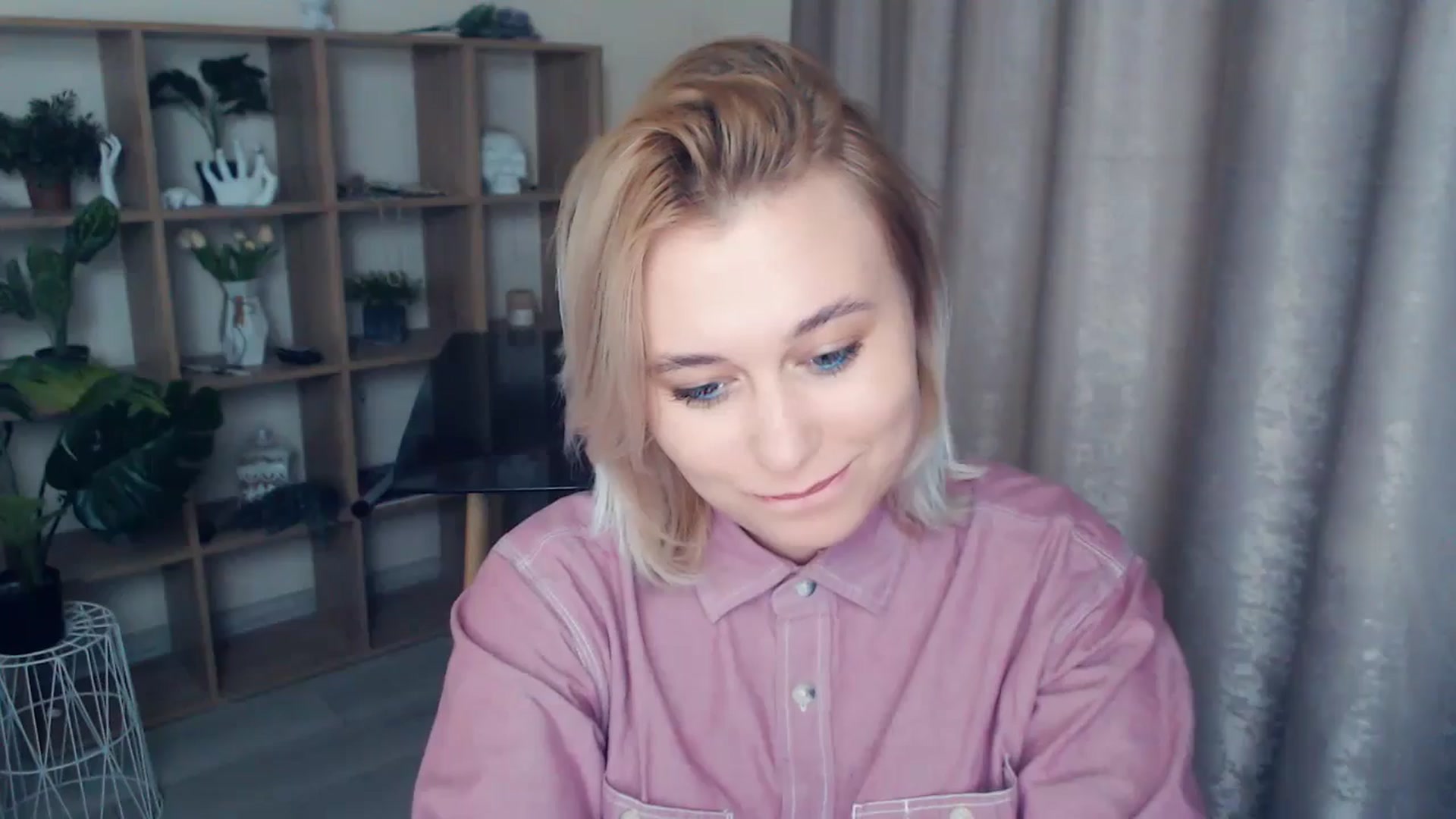 Gallery image thumbnail from Kukla_kolduna's myfreecams stream on, 01/11/2025, 19:15 image 13 of 20