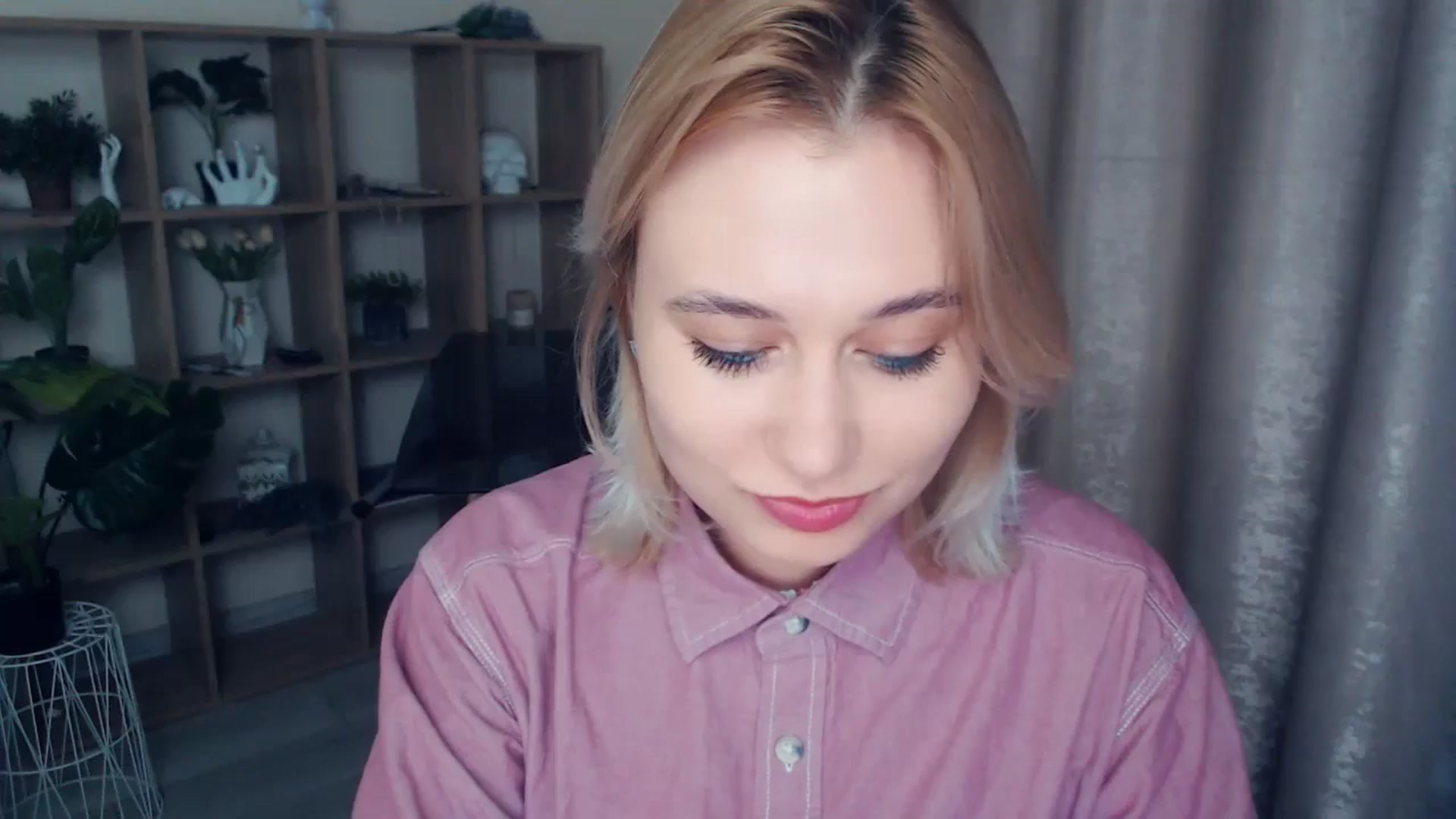 Gallery image thumbnail from Kukla_kolduna's myfreecams stream on, 01/11/2025, 19:15 image 16 of 20