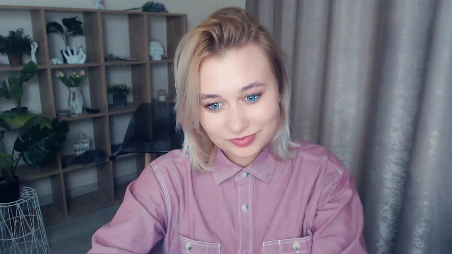 Gallery image thumbnail from Kukla_kolduna's myfreecams stream on, 01/11/2025, 19:15 image 14 of 20