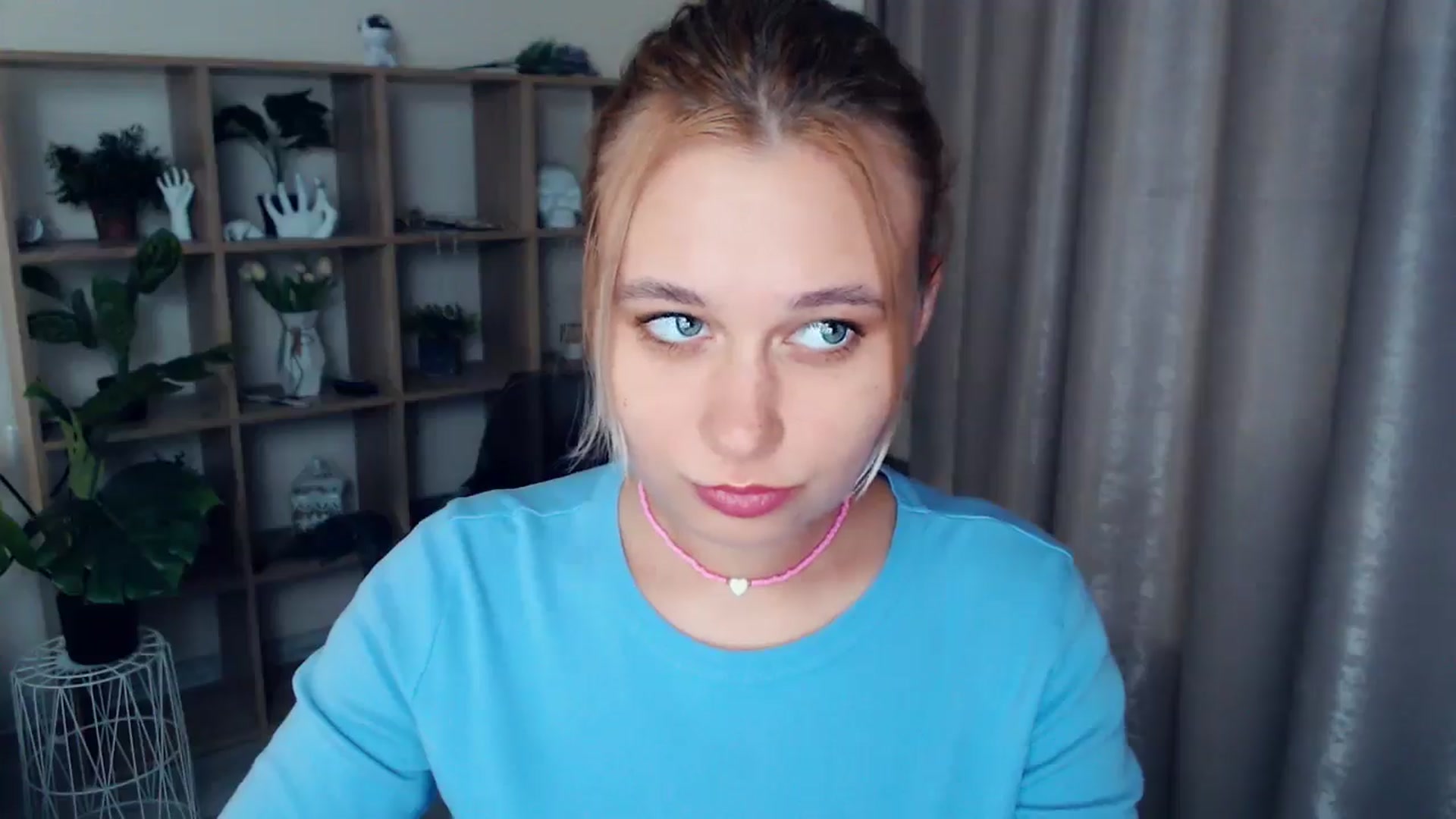 Gallery image thumbnail from Kukla_kolduna's myfreecams stream on, 02/07/2025, 16:18 image 18 of 20