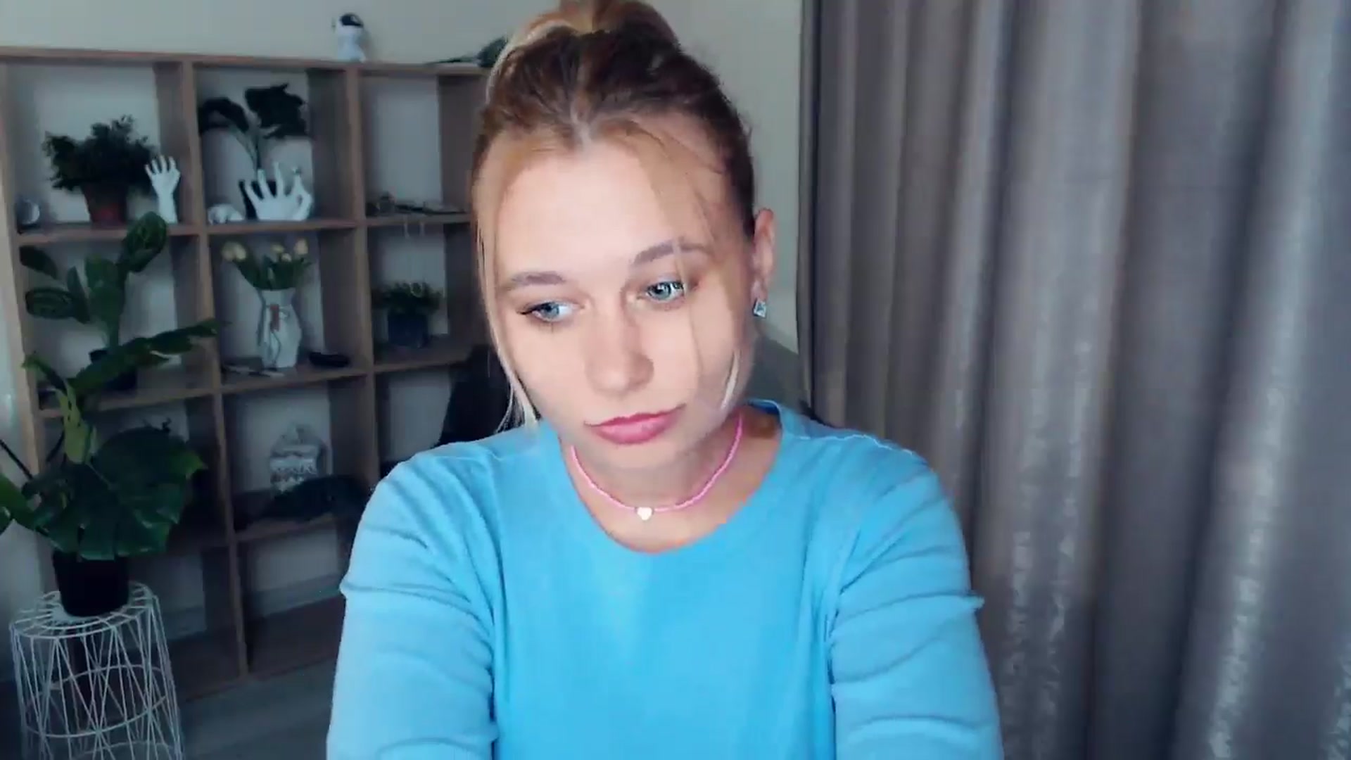Gallery image thumbnail from Kukla_kolduna's myfreecams stream on, 02/07/2025, 16:18 image 14 of 20