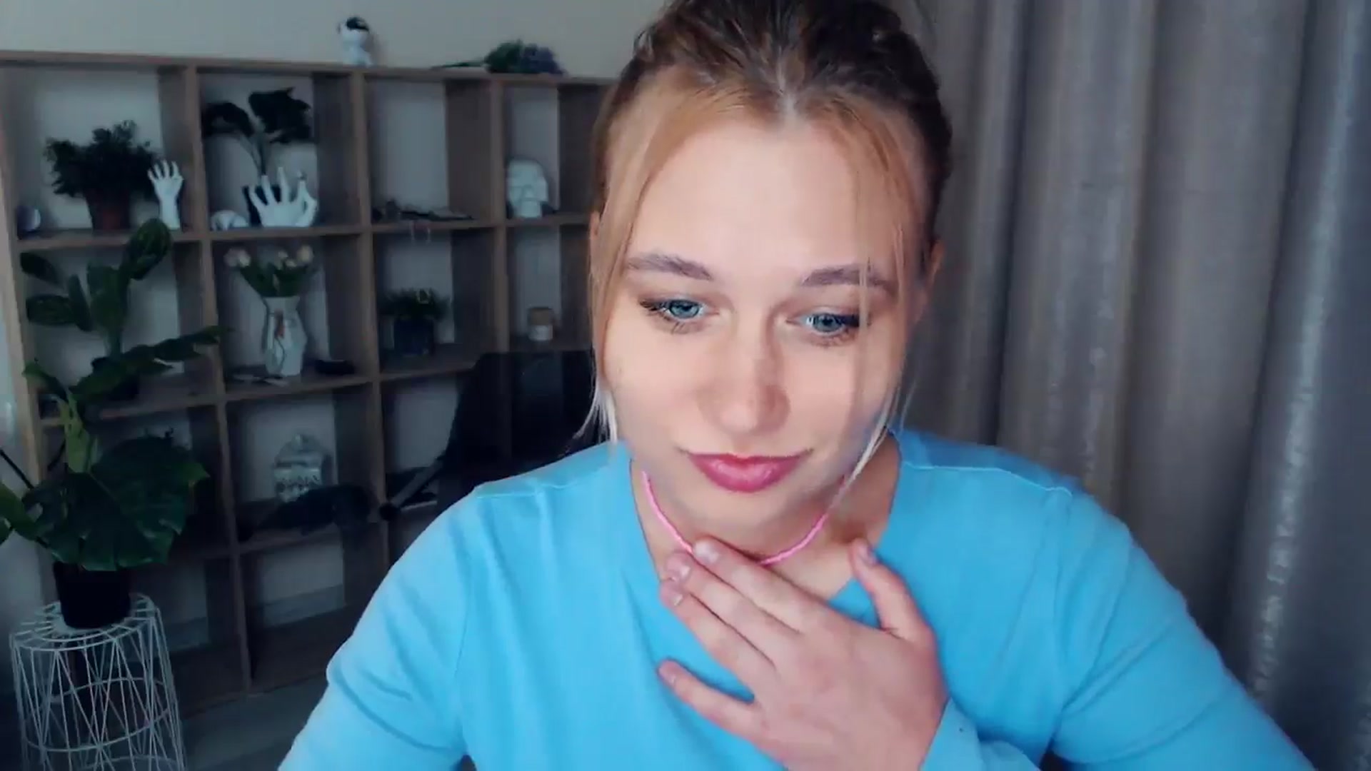 Gallery image thumbnail from Kukla_kolduna's myfreecams stream on, 02/07/2025, 16:18 image 5 of 20