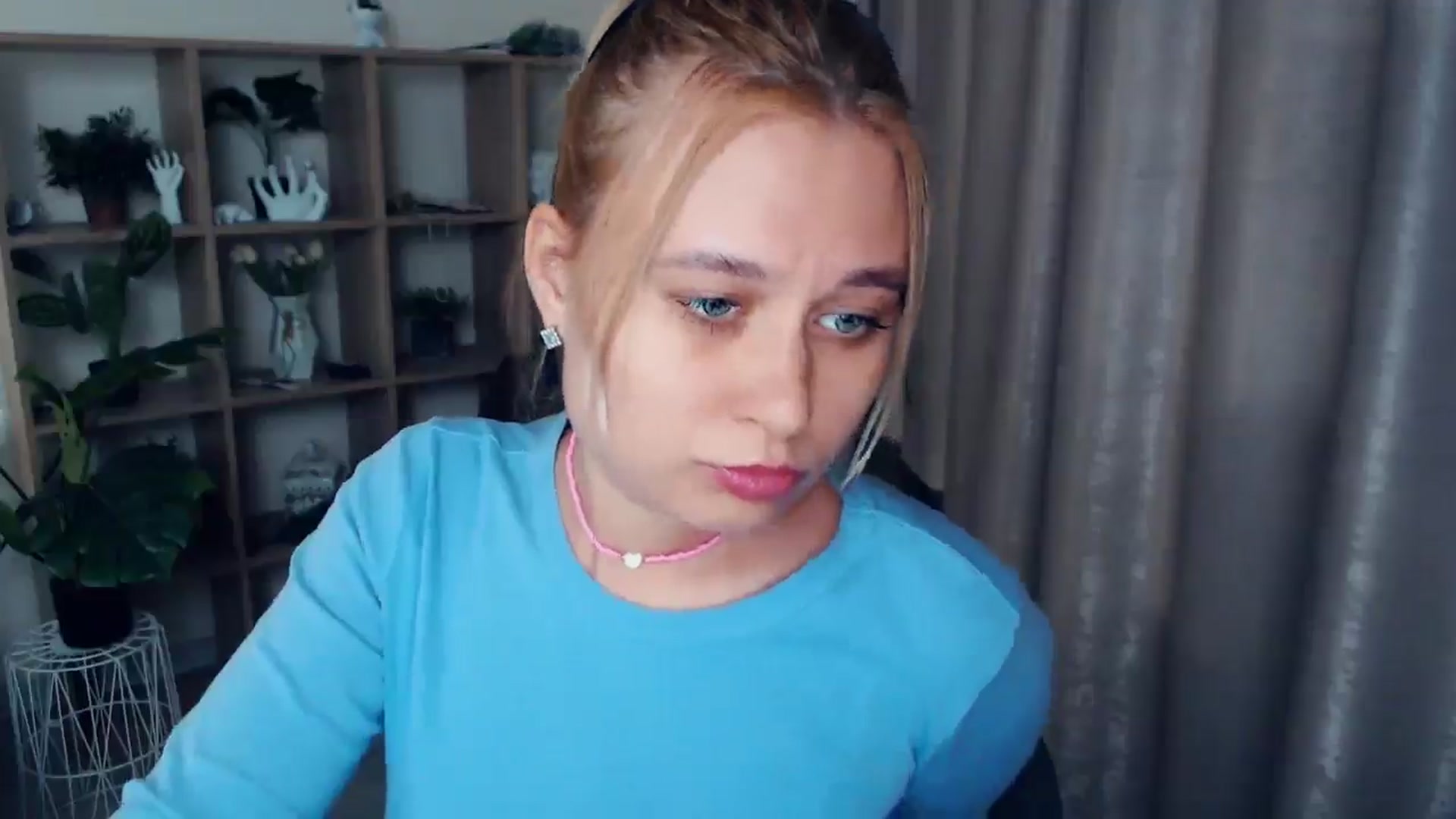 Gallery image thumbnail from Kukla_kolduna's myfreecams stream on, 02/07/2025, 18:17 image 17 of 20